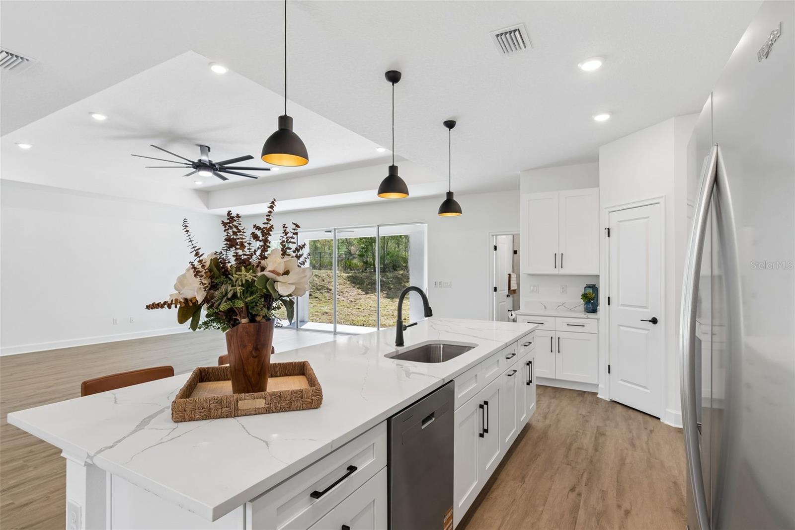 ROYAL HIGHLANDS - Residential