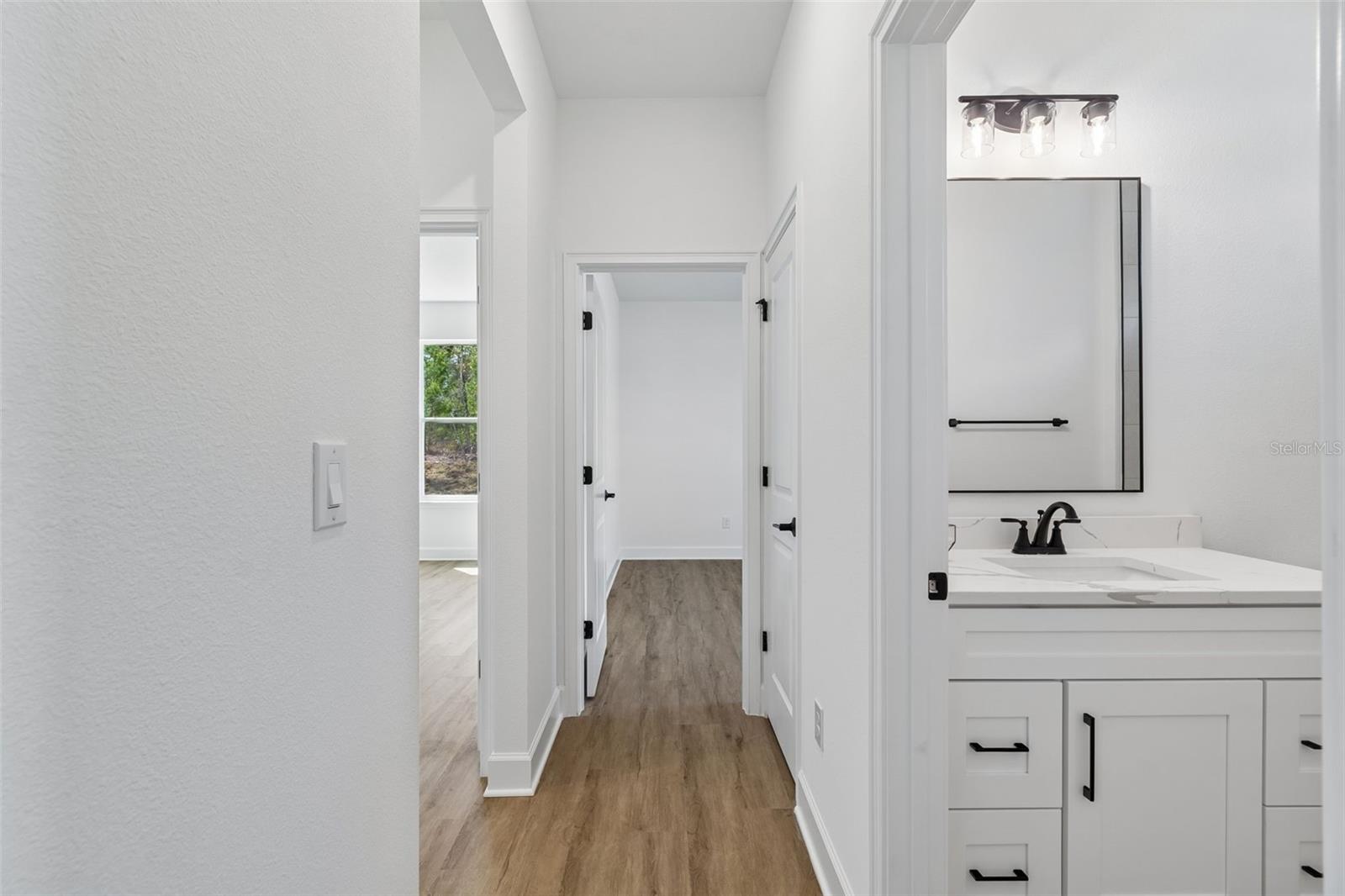 ROYAL HIGHLANDS - Residential