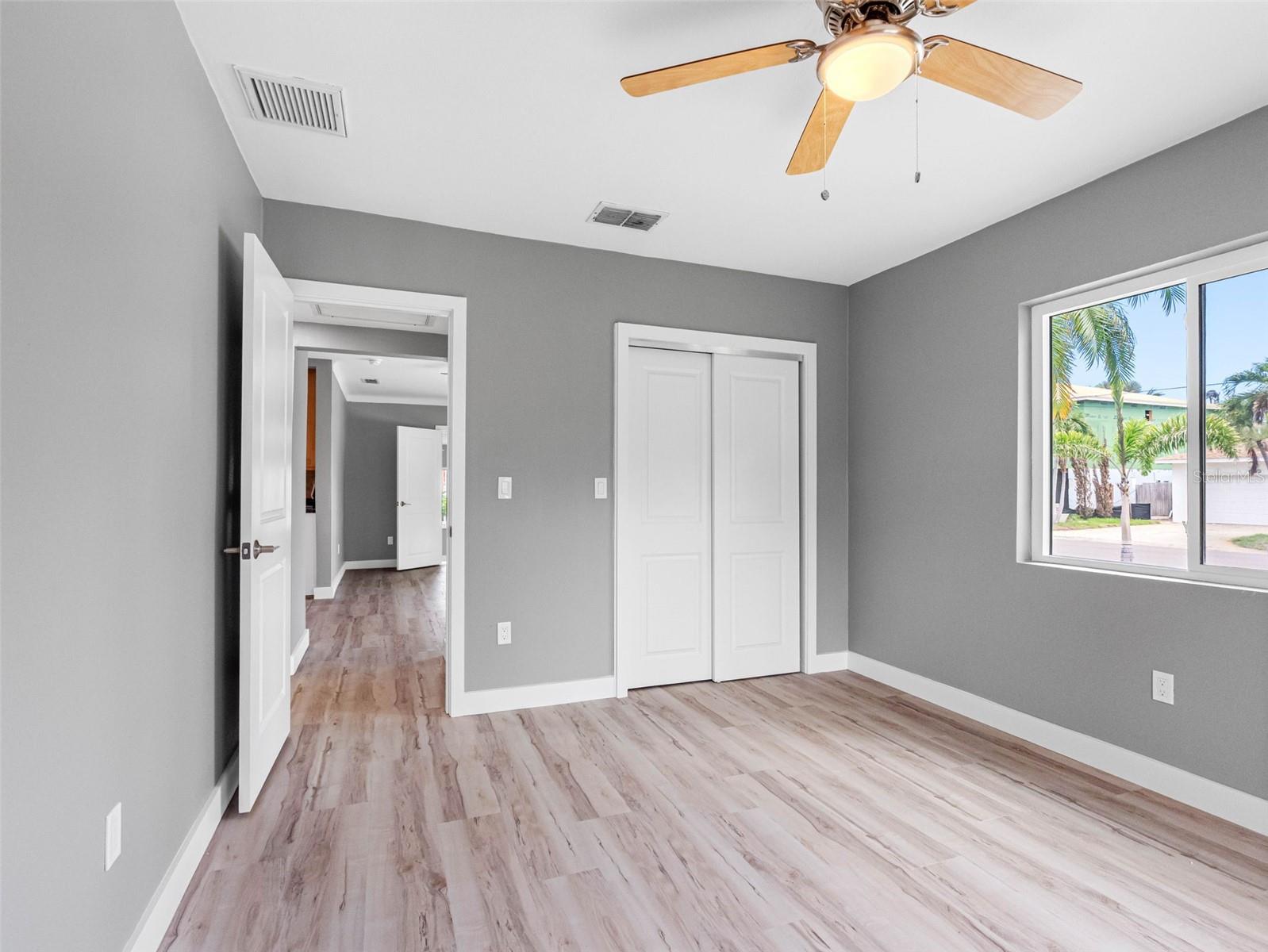 ST PETERSBURG BEACH NORTH UNIT 3 - Residential