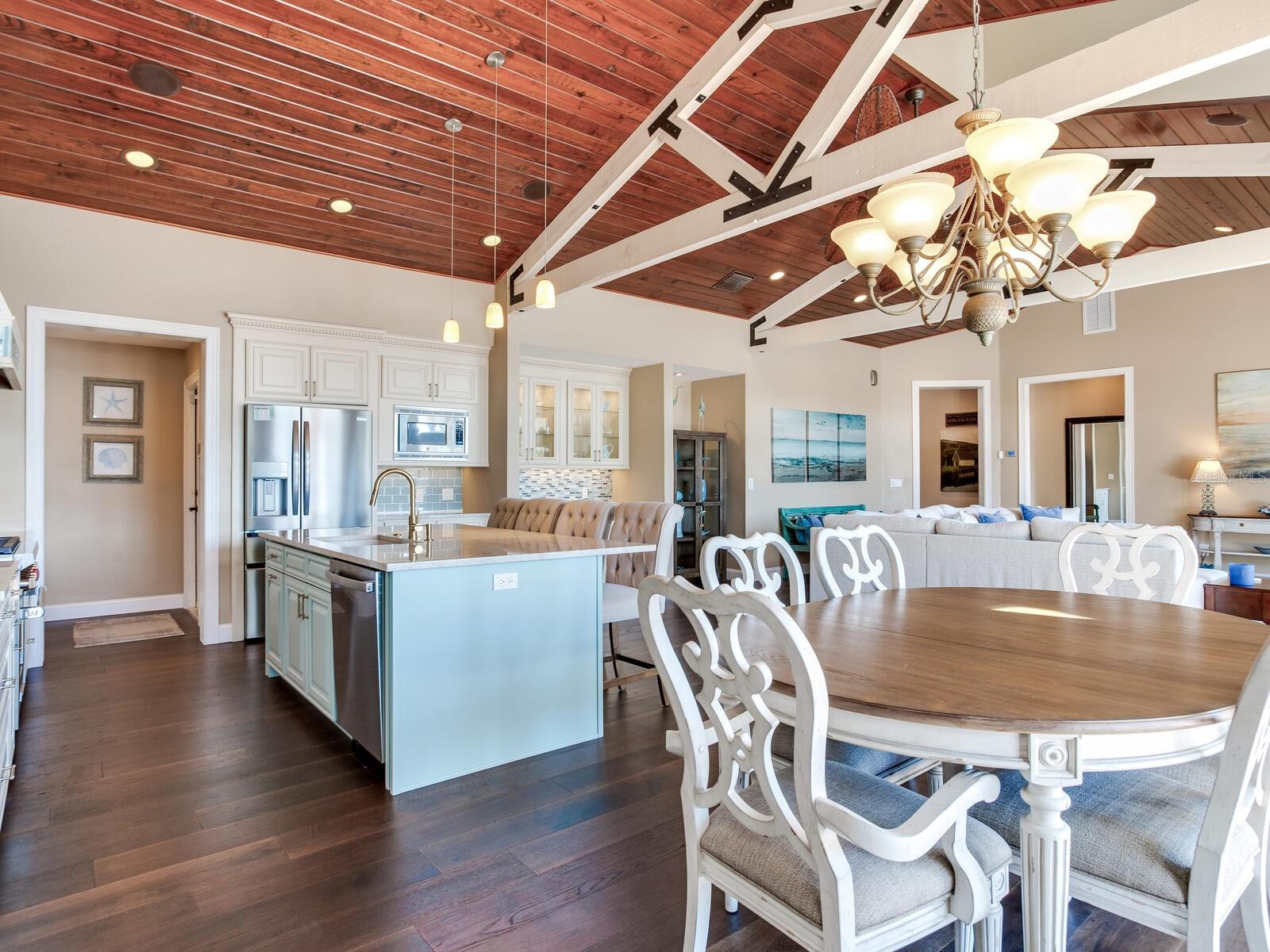 EAGLES NEST POINT - Residential