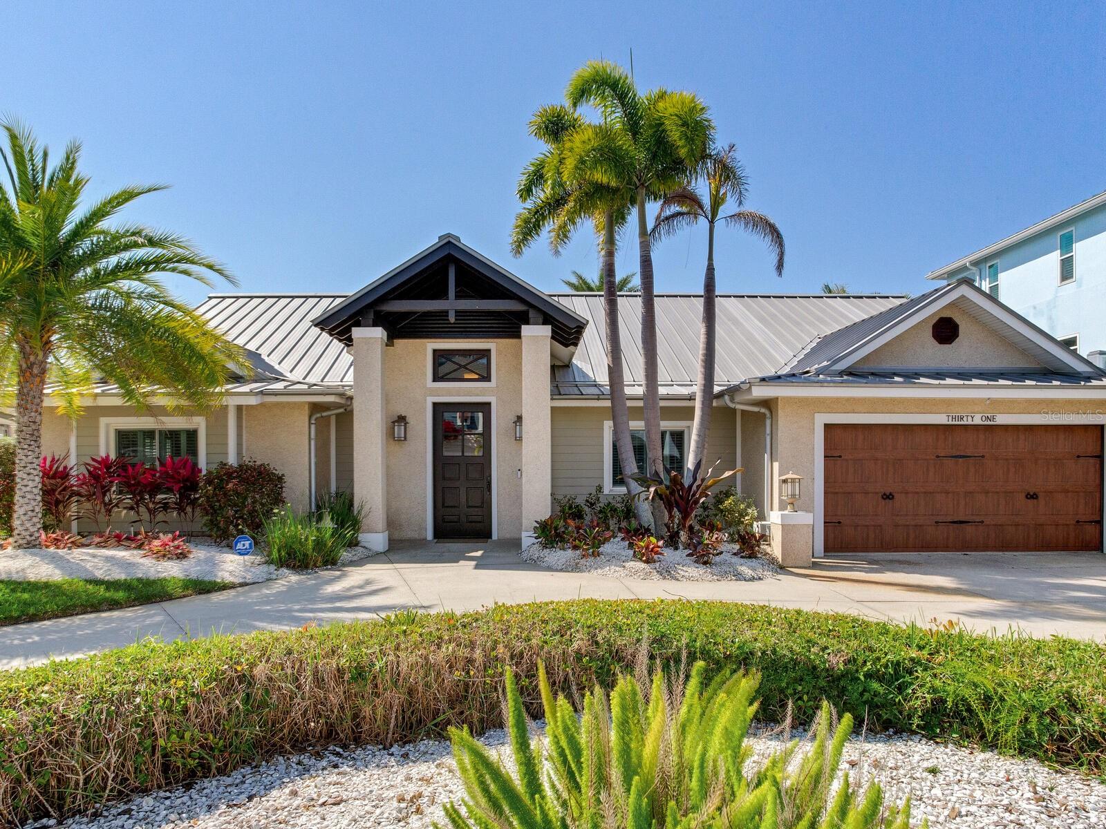 EAGLES NEST POINT - Residential