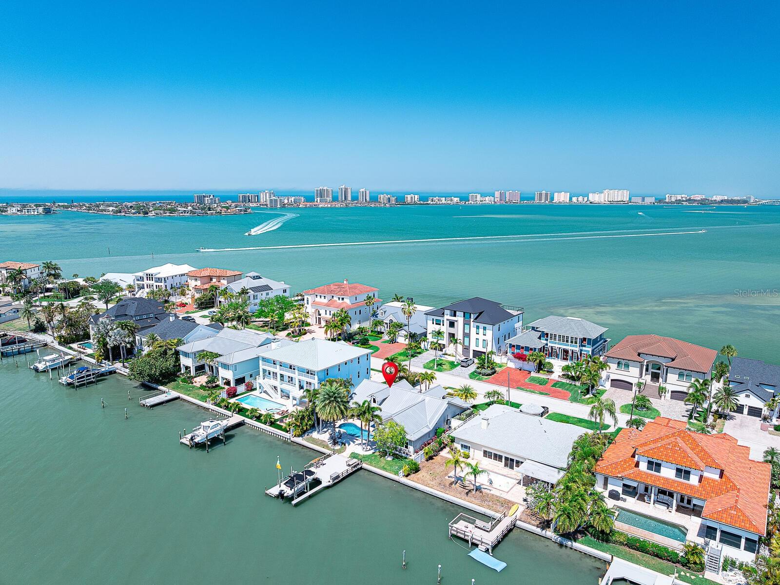 EAGLES NEST POINT - Residential