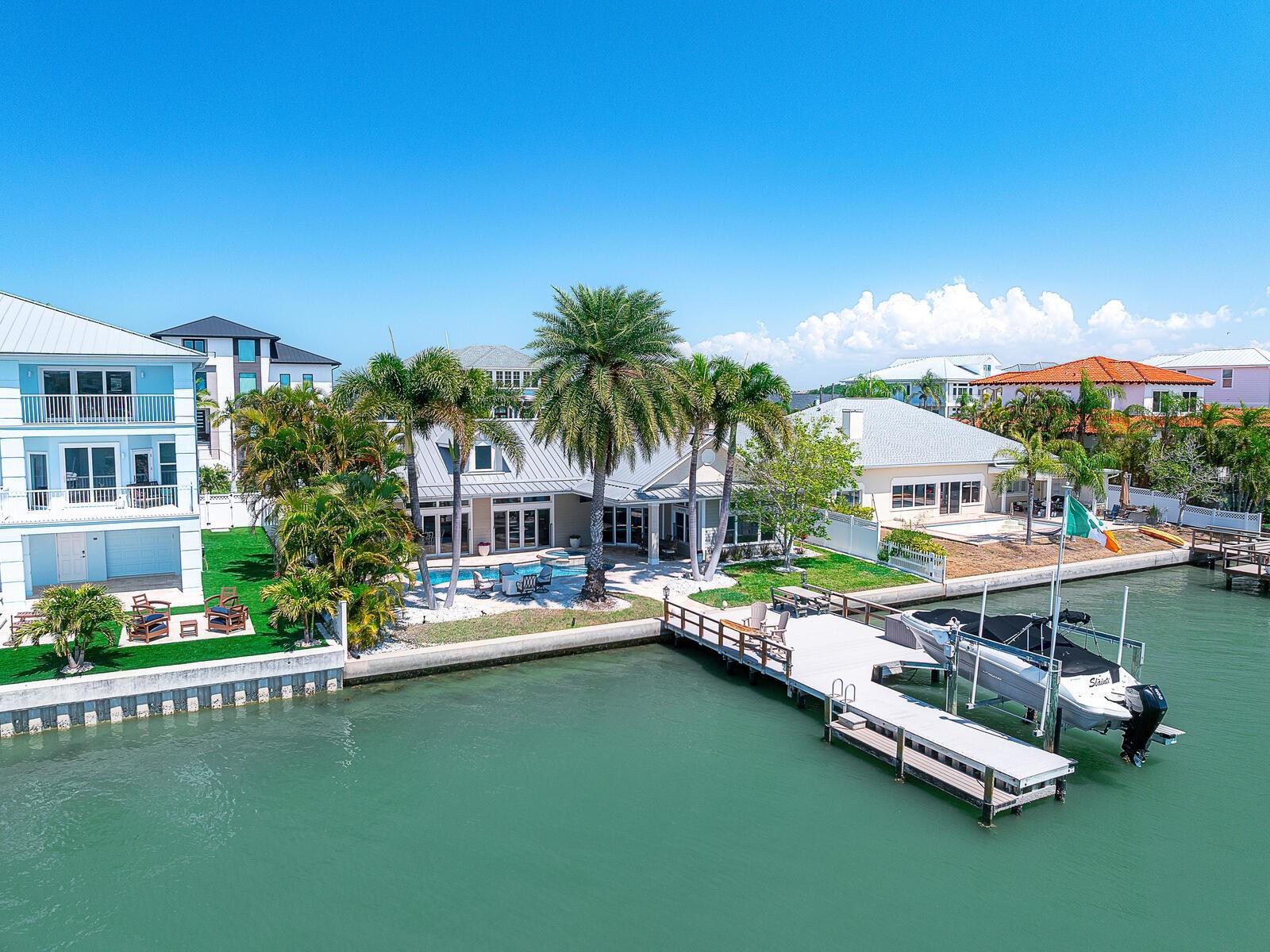 EAGLES NEST POINT - Residential