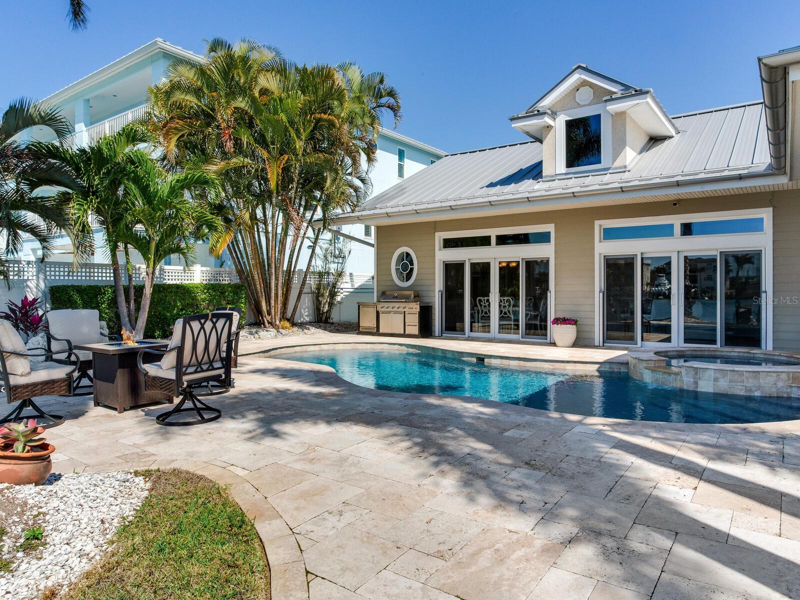 EAGLES NEST POINT - Residential