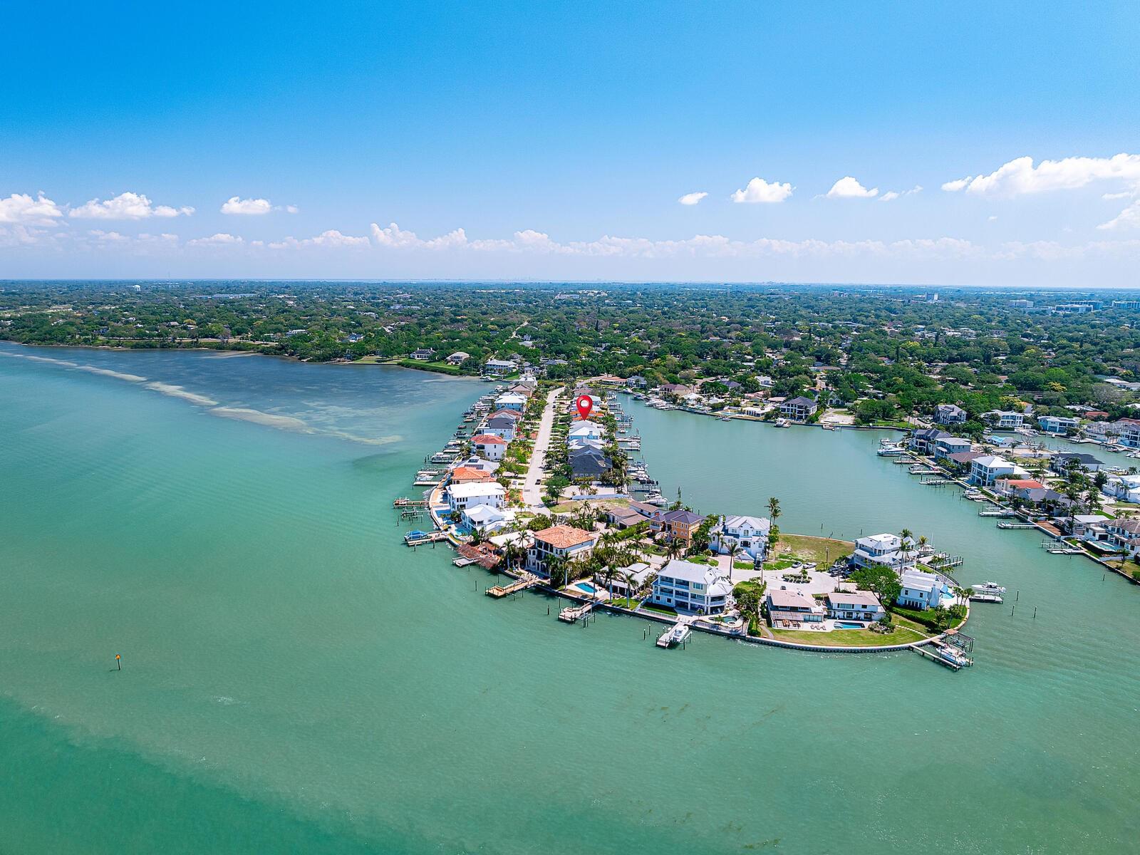 EAGLES NEST POINT - Residential