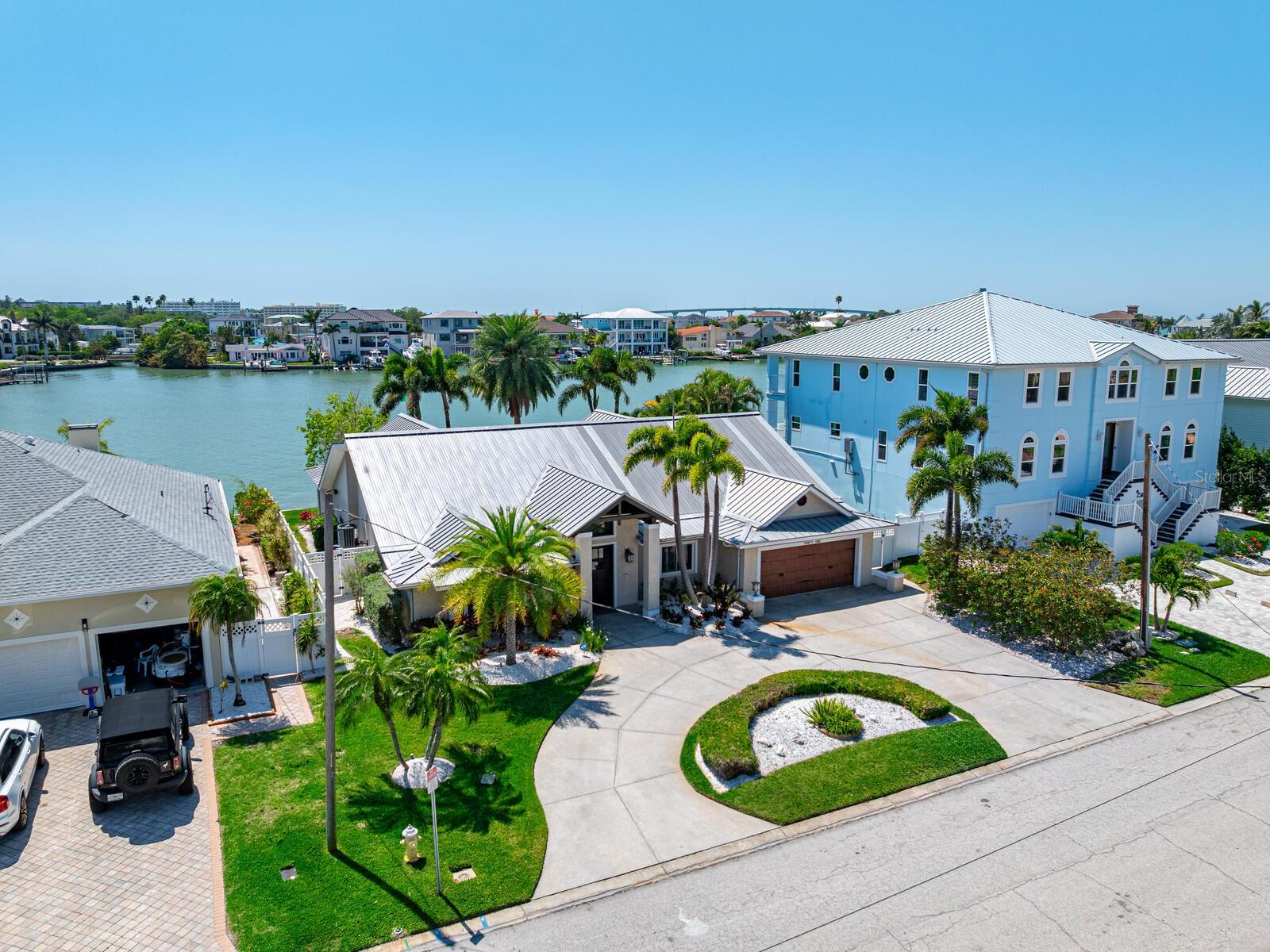 EAGLES NEST POINT - Residential