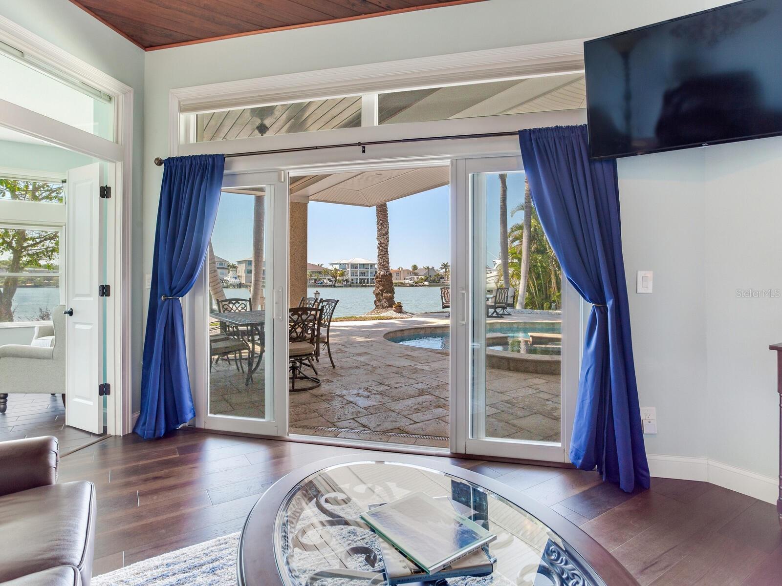 EAGLES NEST POINT - Residential