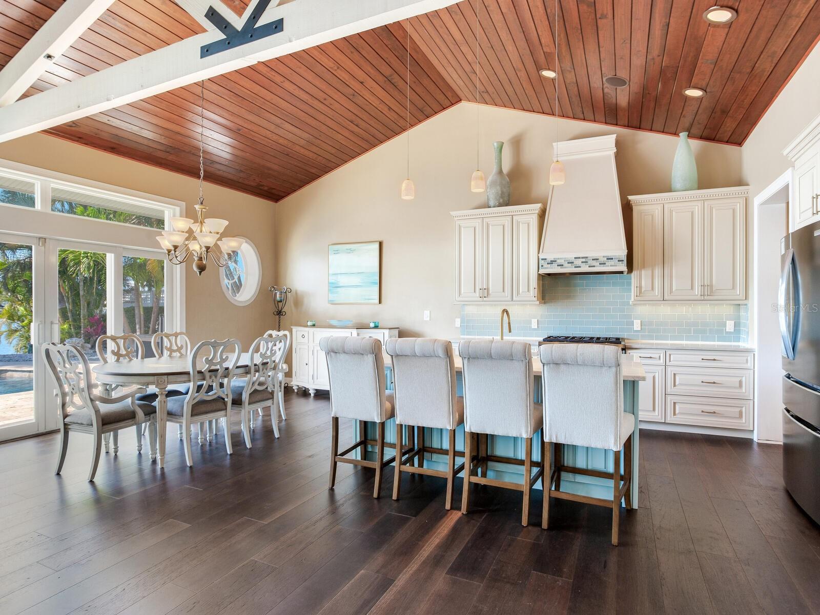 EAGLES NEST POINT - Residential