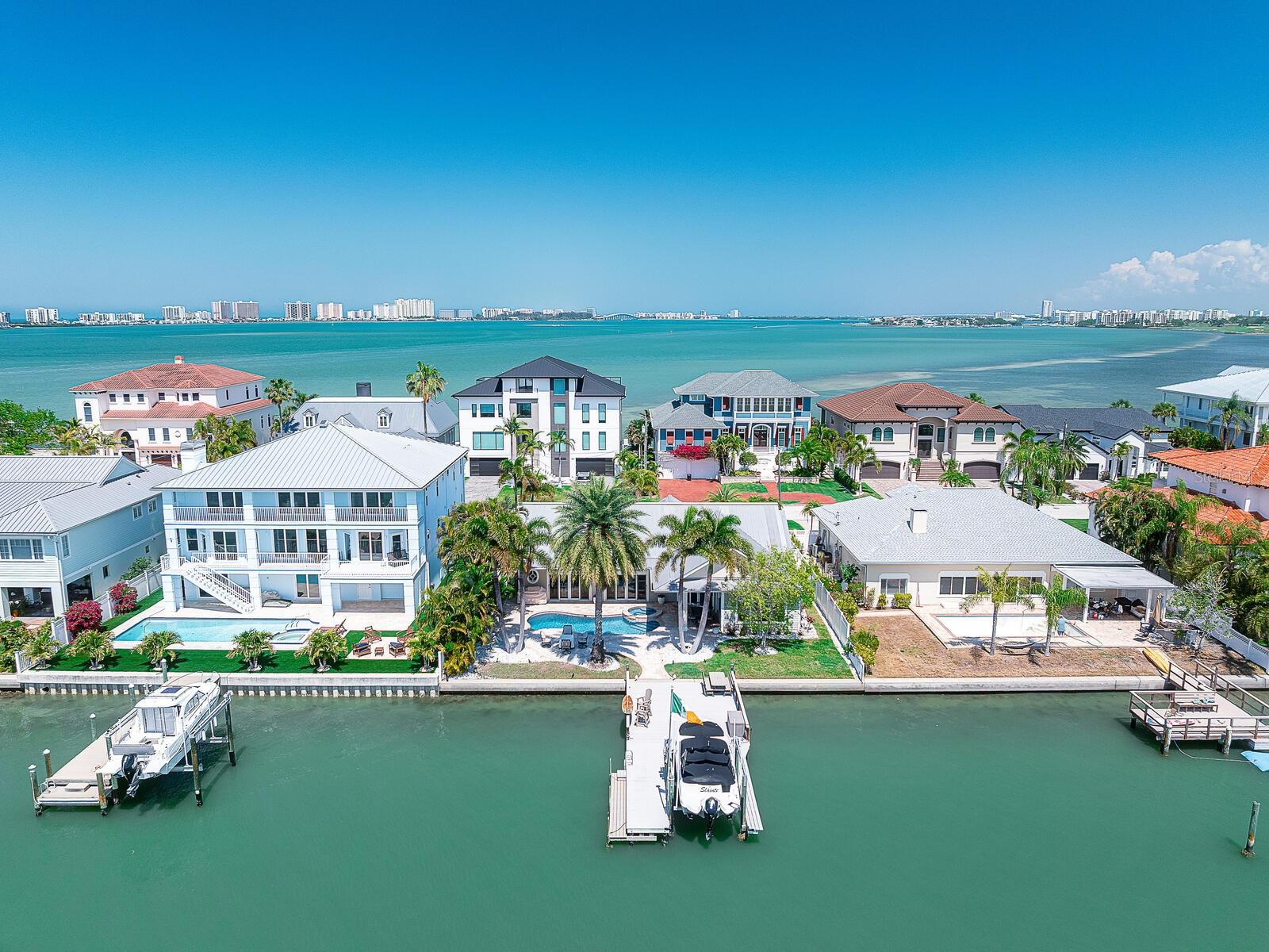 EAGLES NEST POINT - Residential