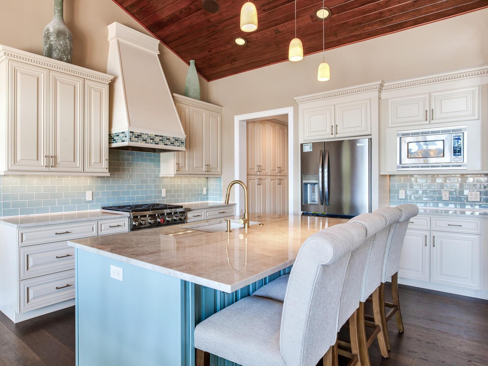 EAGLES NEST POINT - Residential