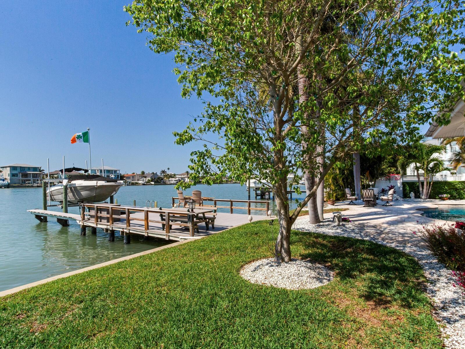 EAGLES NEST POINT - Residential