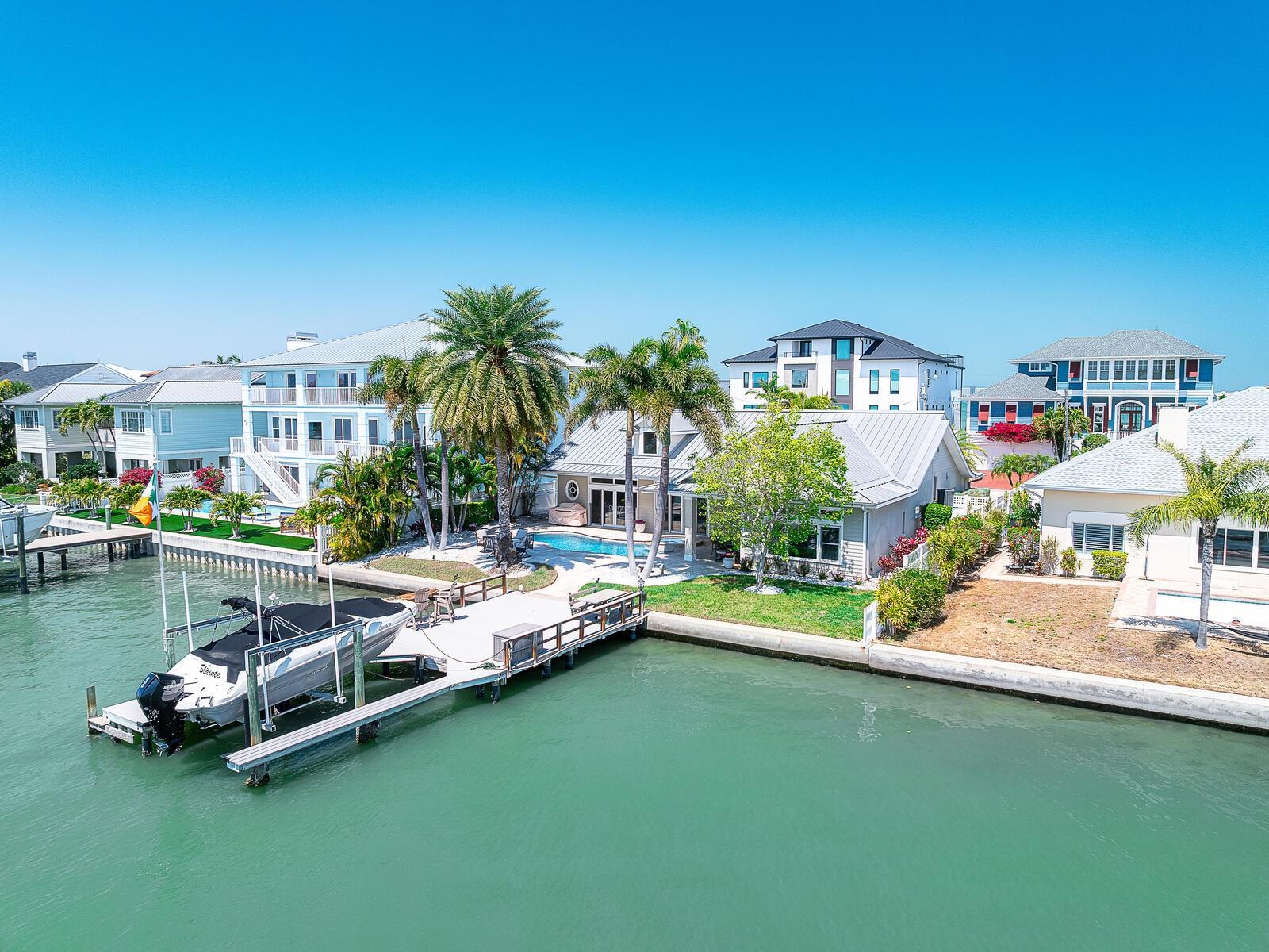 EAGLES NEST POINT - Residential