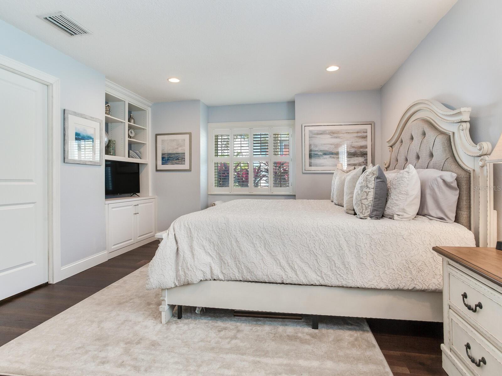 EAGLES NEST POINT - Residential