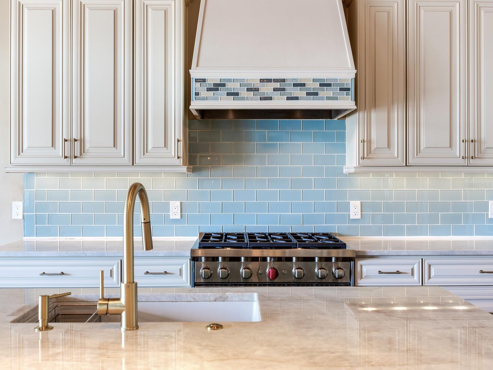 EAGLES NEST POINT - Residential