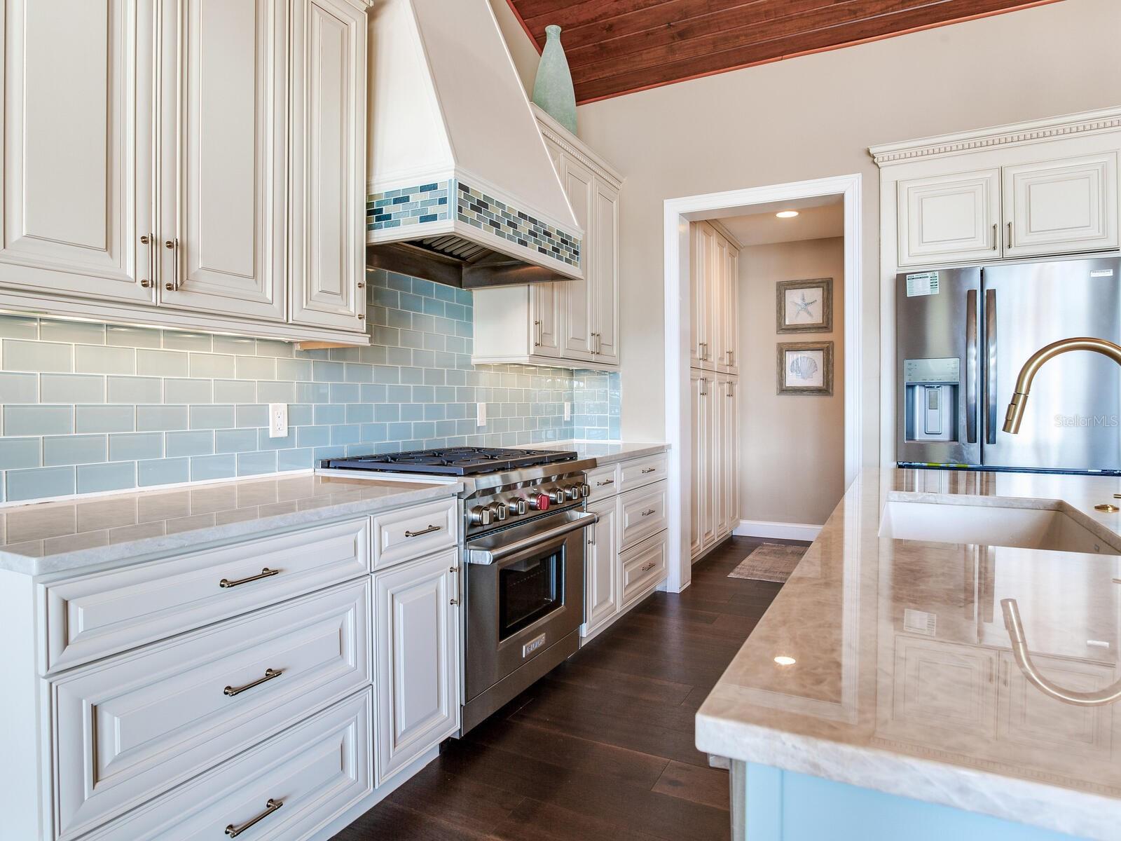 EAGLES NEST POINT - Residential