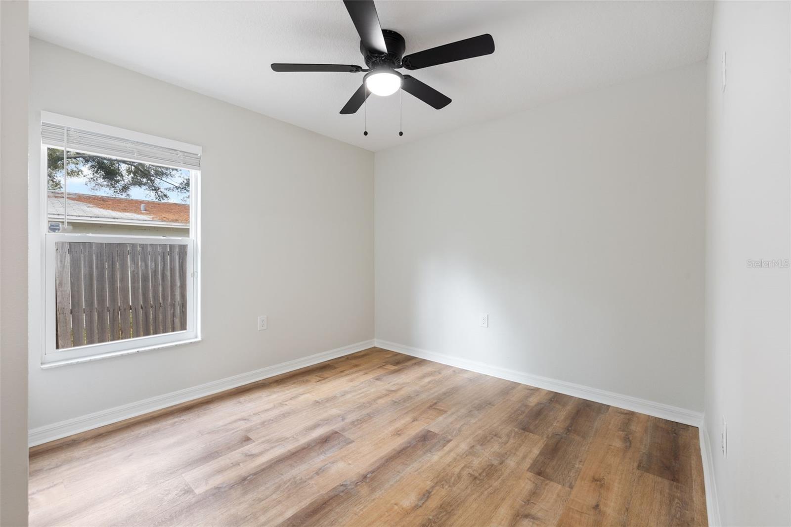 OAK HARBOR - Residential