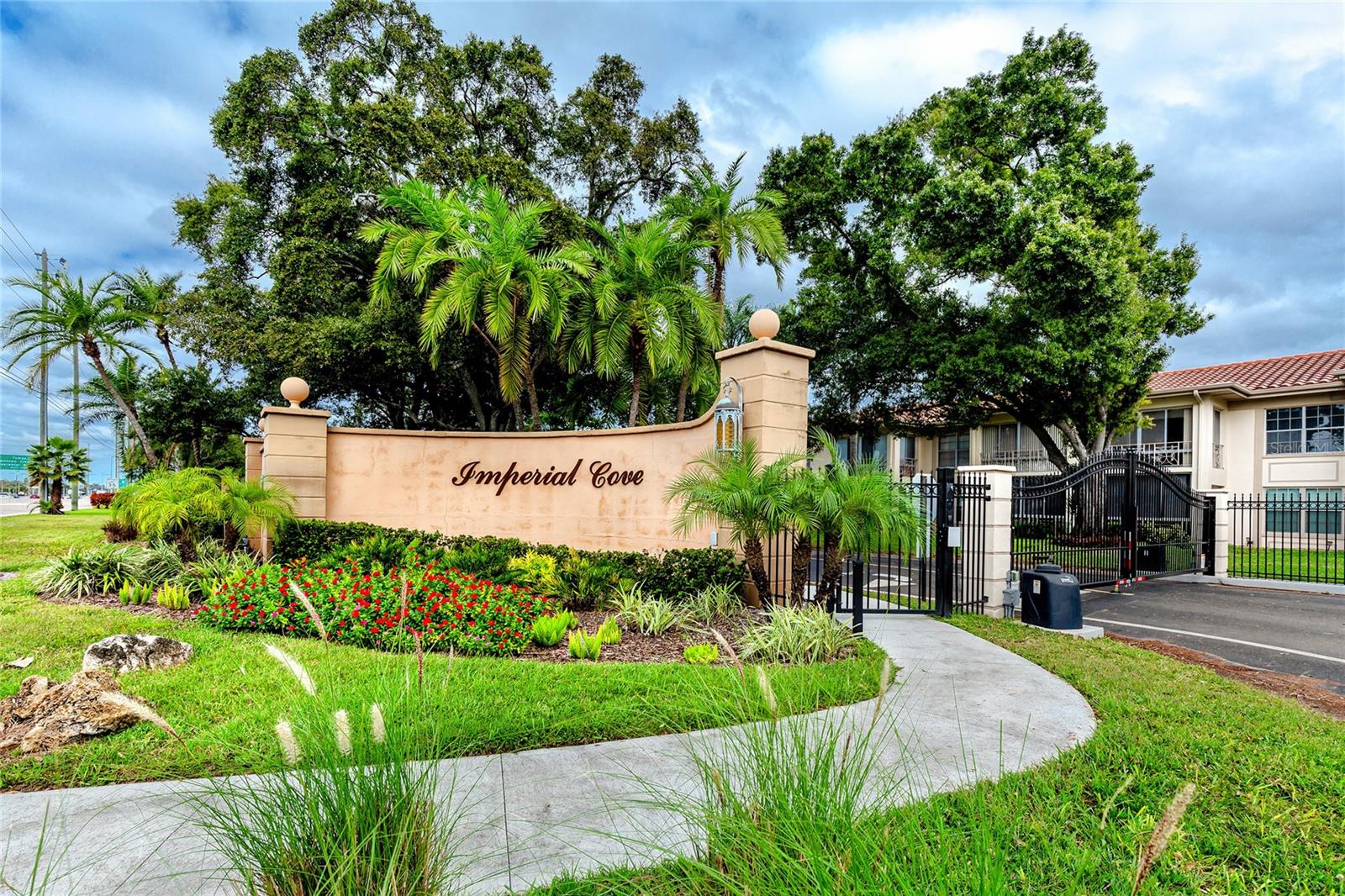 IMPERIAL COVE 9 - Residential