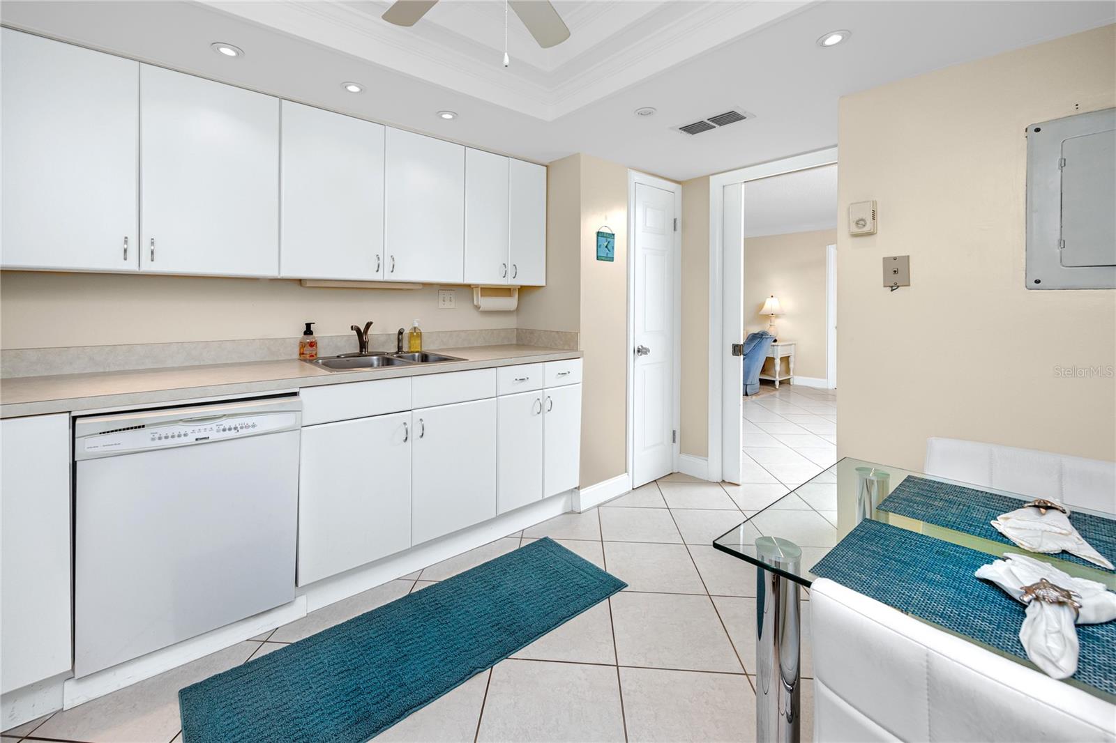 IMPERIAL COVE 9 - Residential