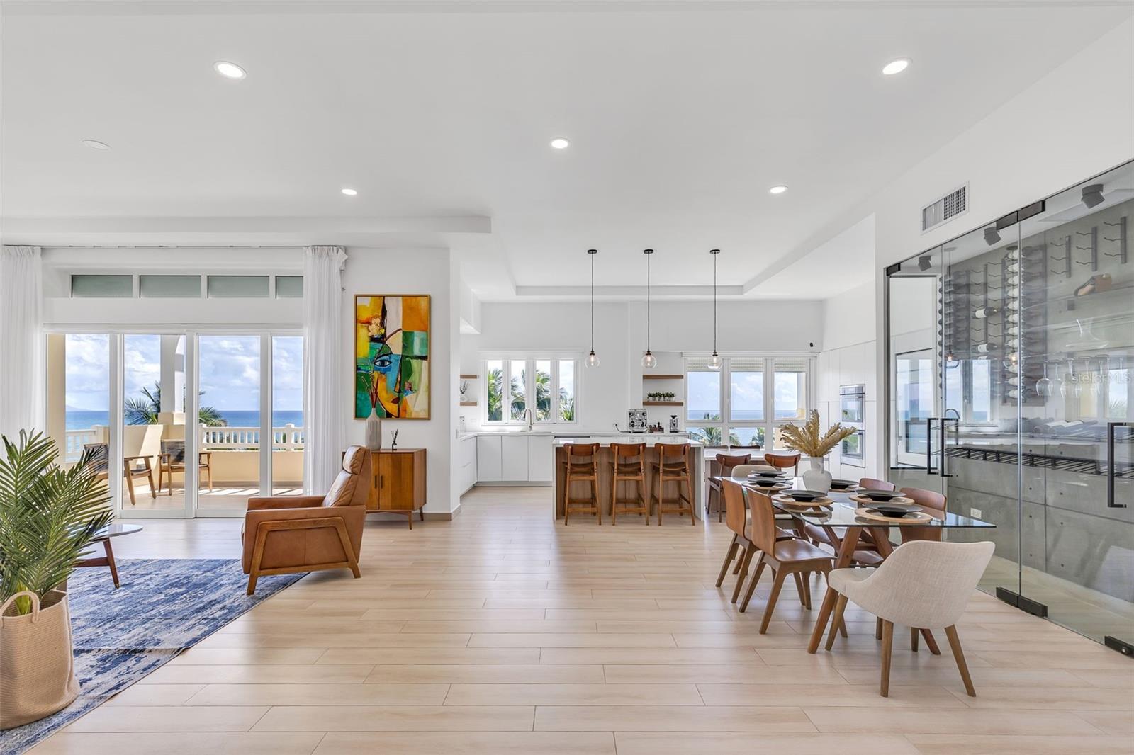 100 OCEAN DRIVE 452