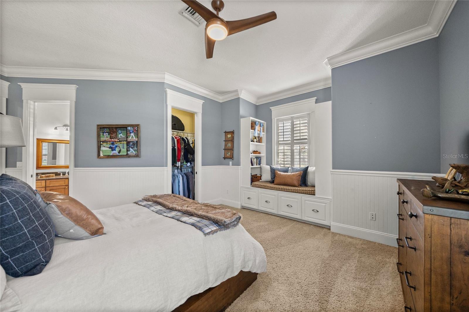 WHISPER CREST - Residential