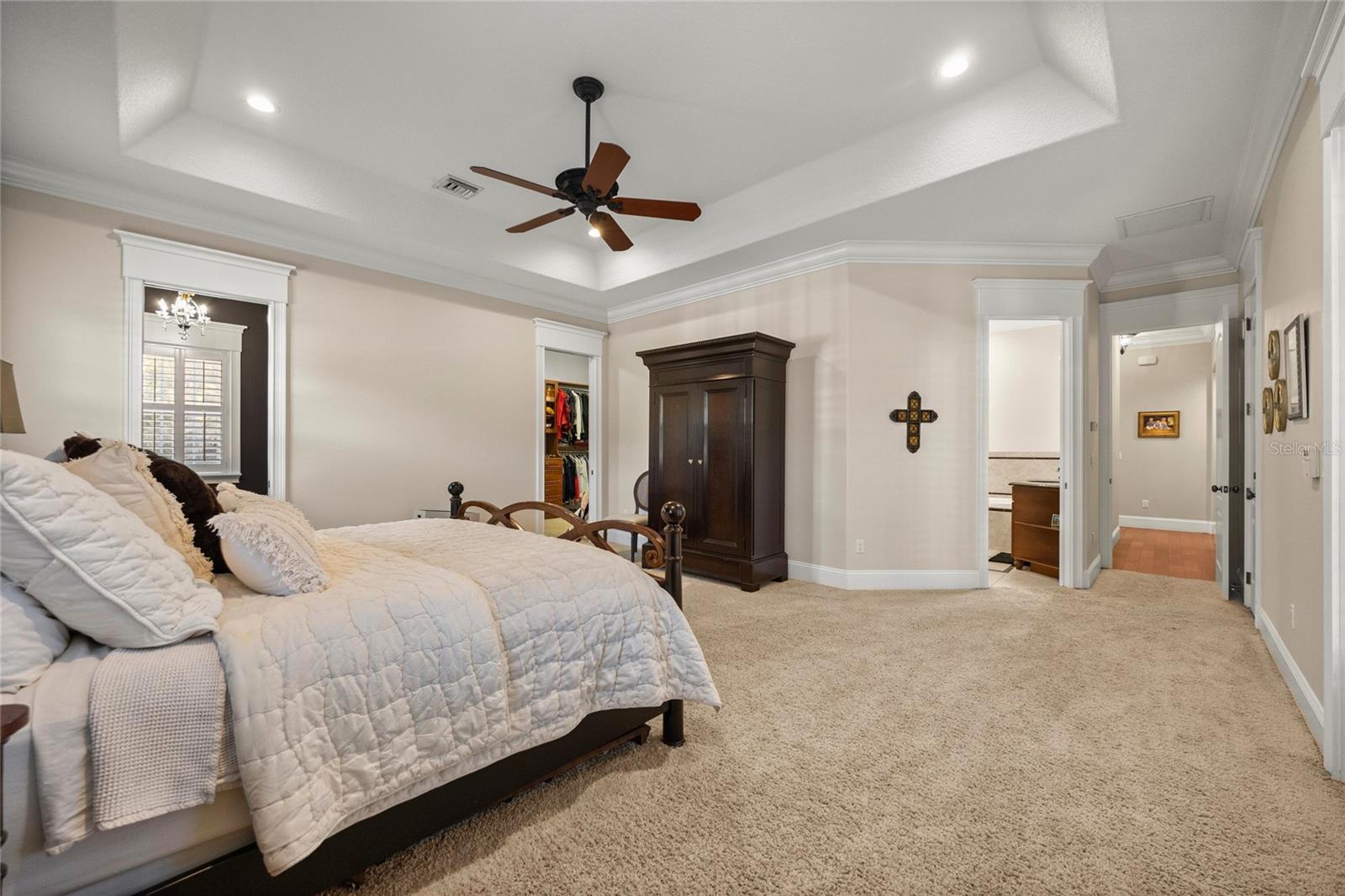 WHISPER CREST - Residential