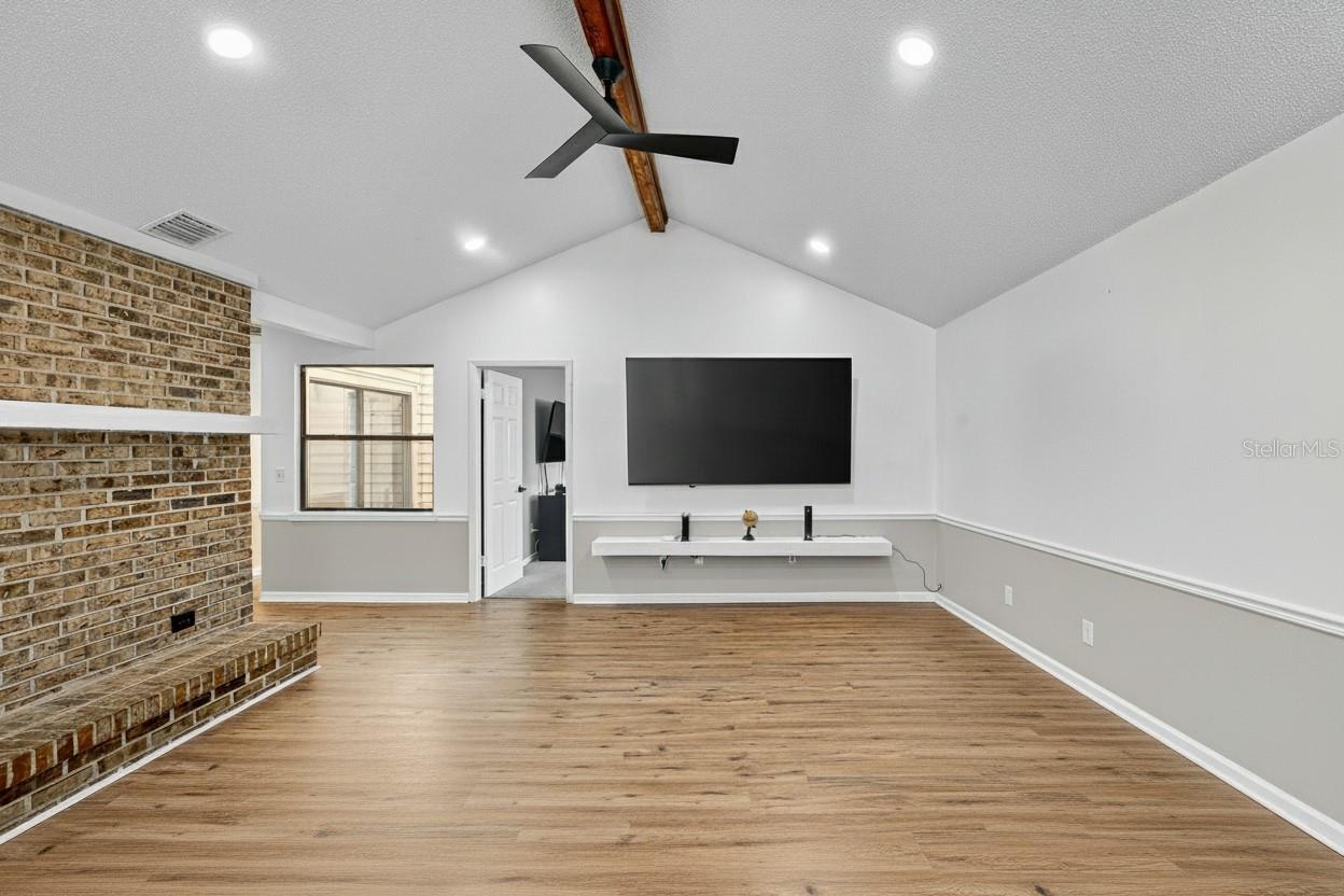 30 WESTMINSTER DRIVE