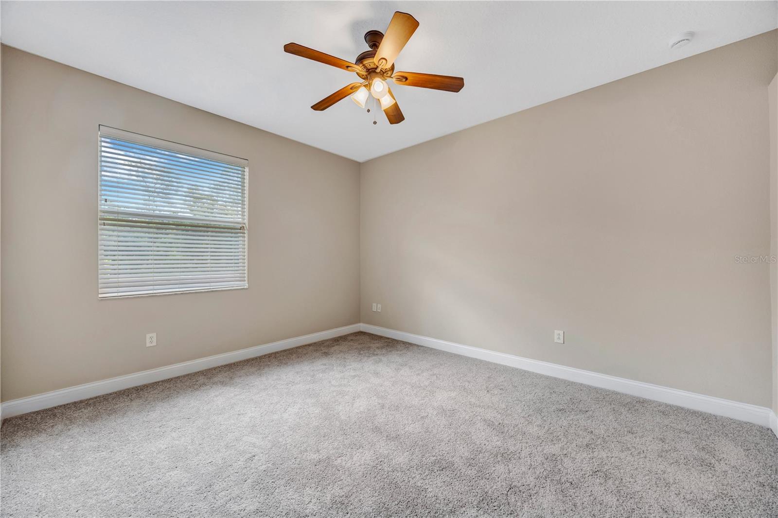 QUAIL WOODS PH 01 - Residential Lease
