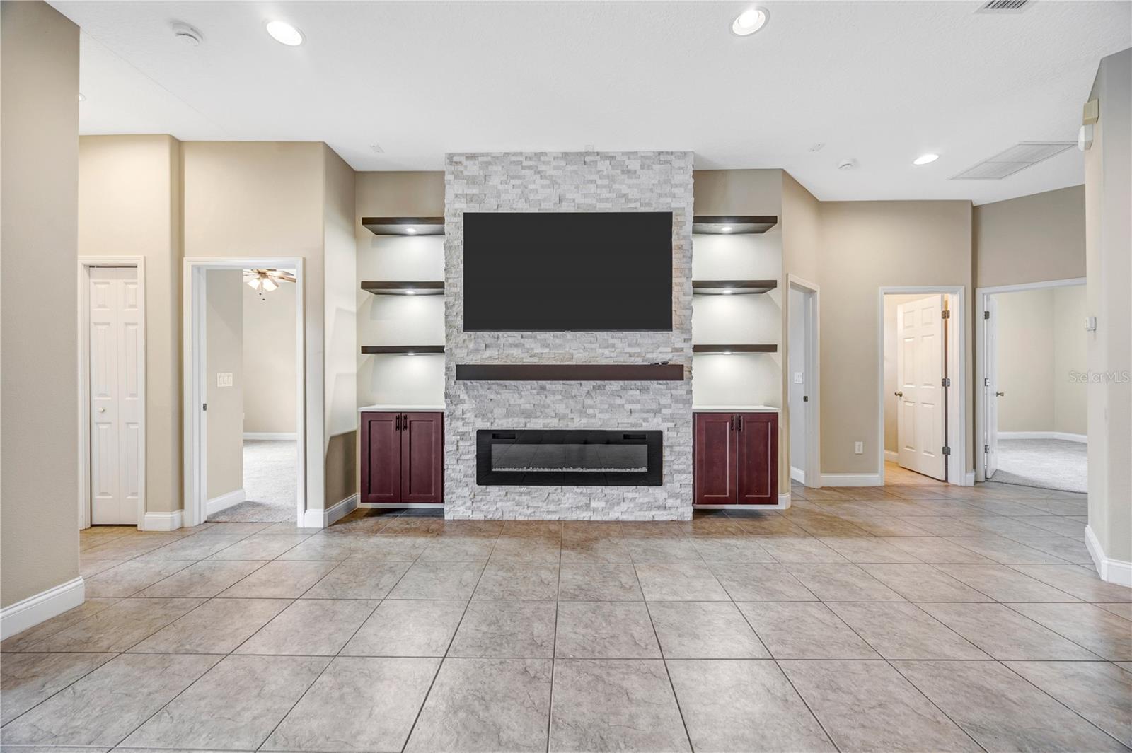 QUAIL WOODS PH 01 - Residential Lease
