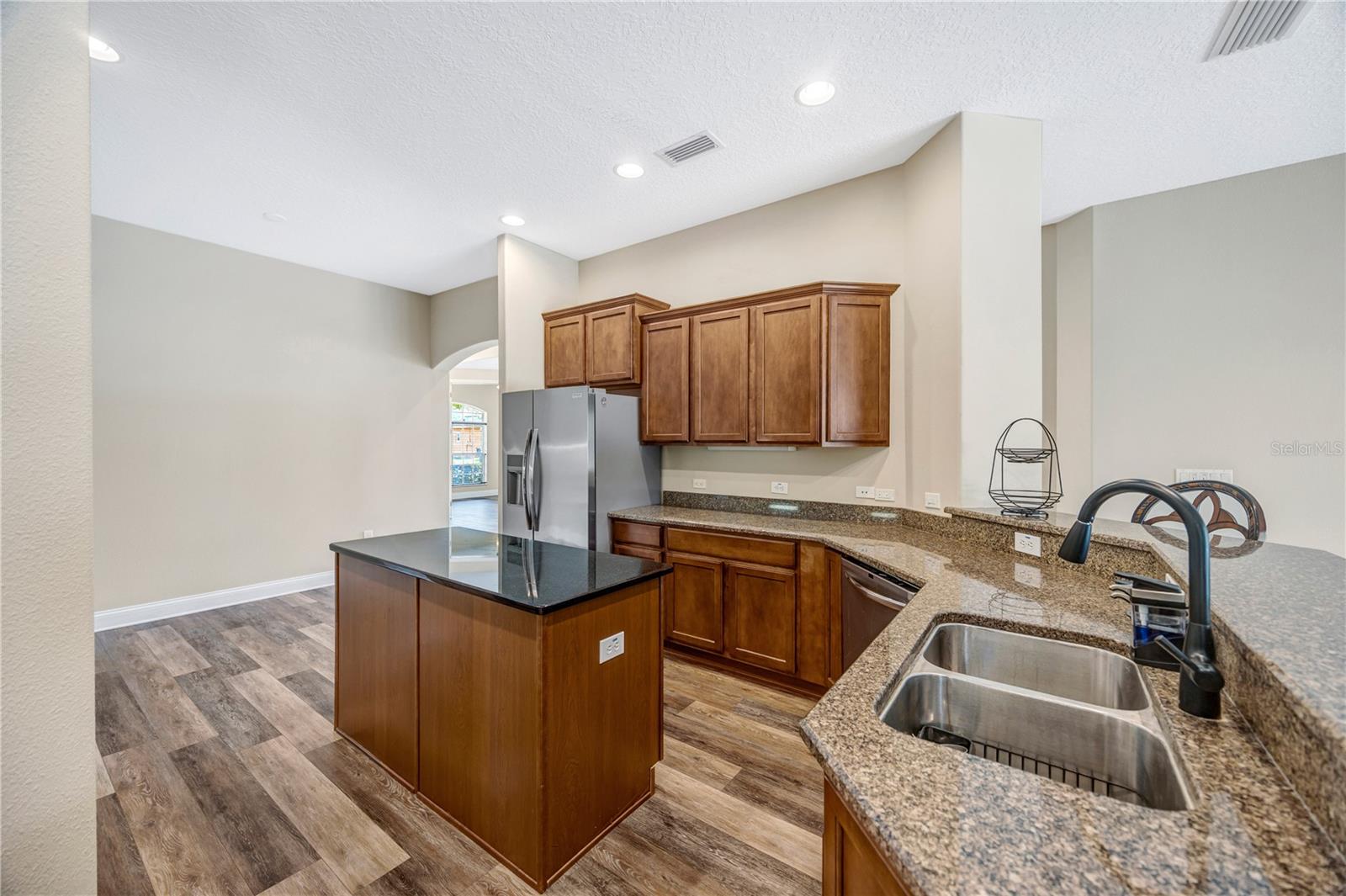 QUAIL WOODS PH 01 - Residential Lease
