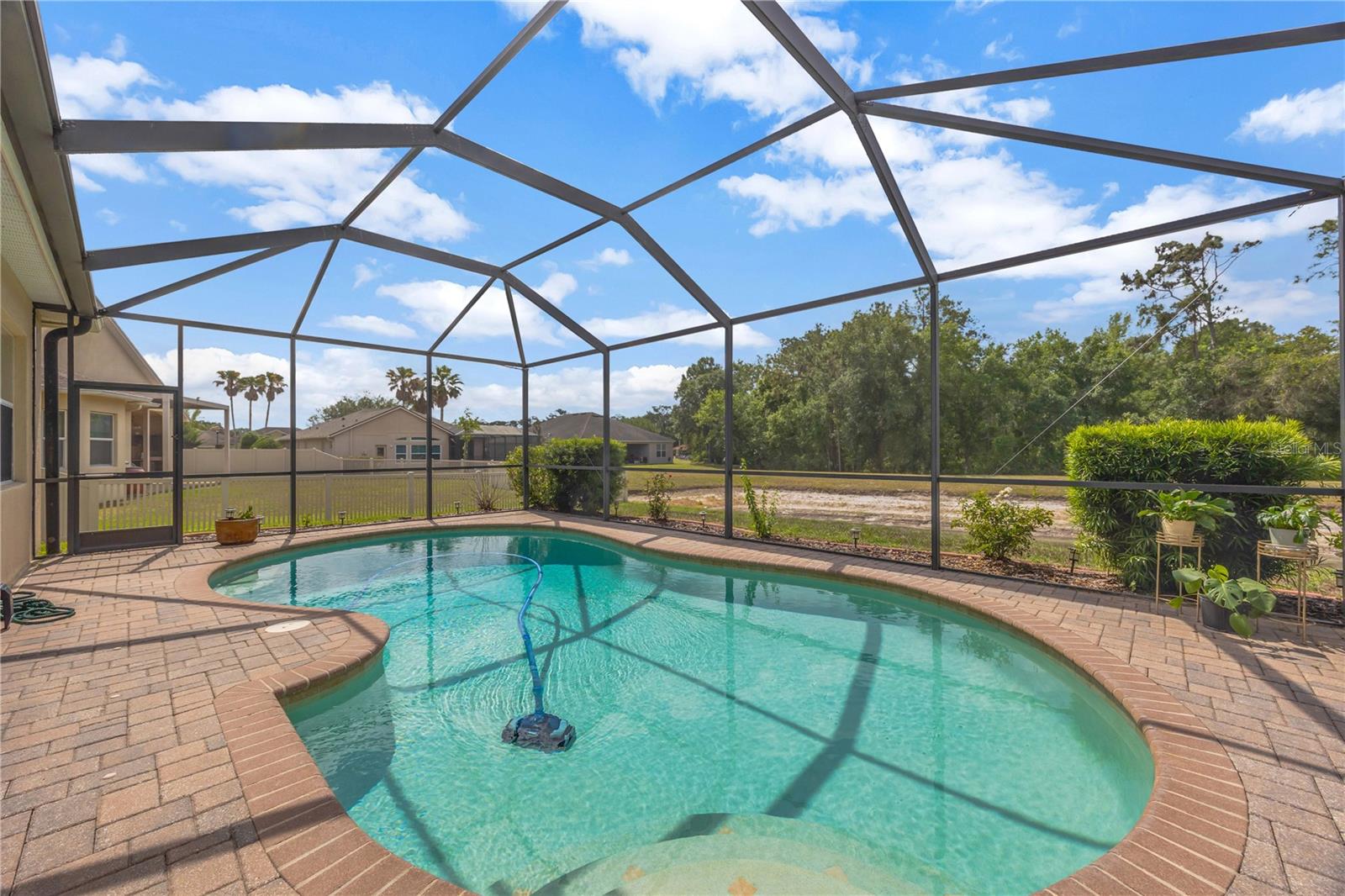 QUAIL WOODS PH 01 - Residential Lease