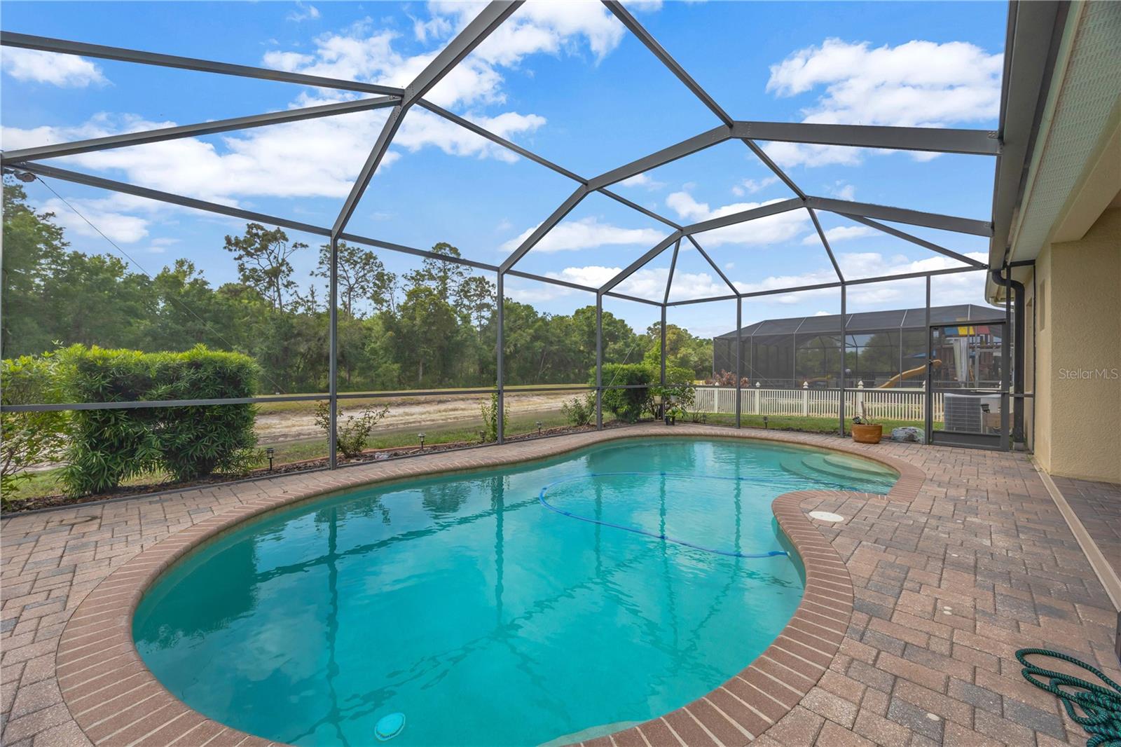 QUAIL WOODS PH 01 - Residential Lease