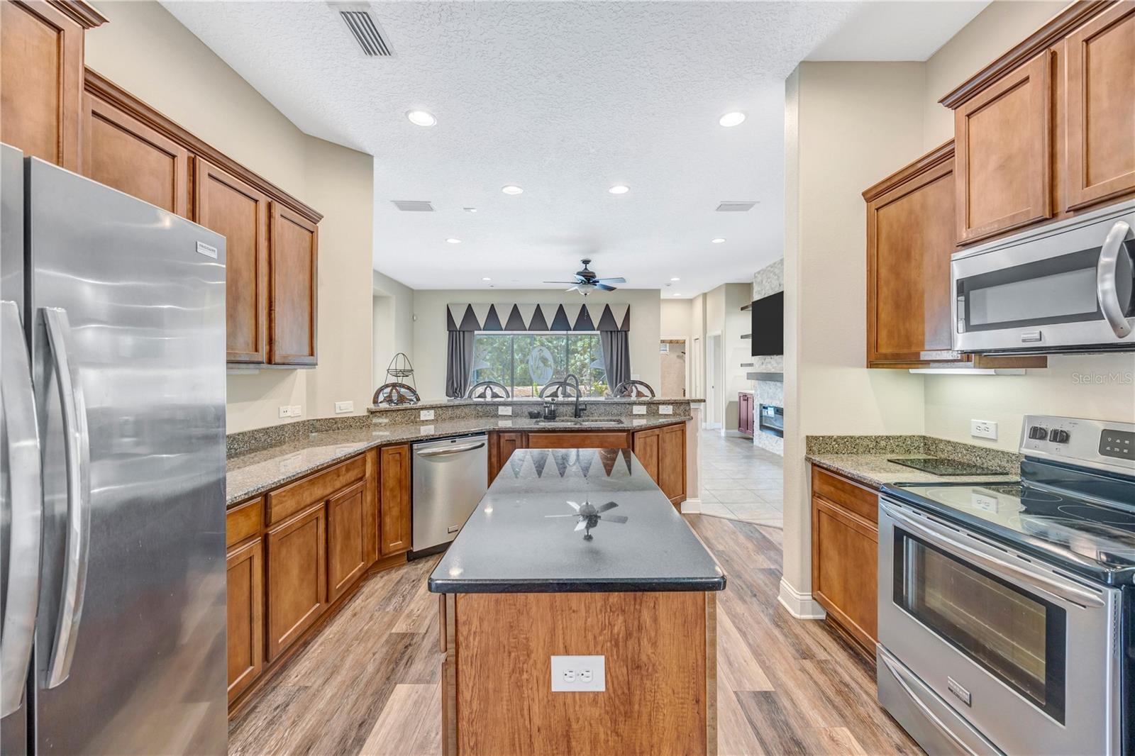 QUAIL WOODS PH 01 - Residential Lease