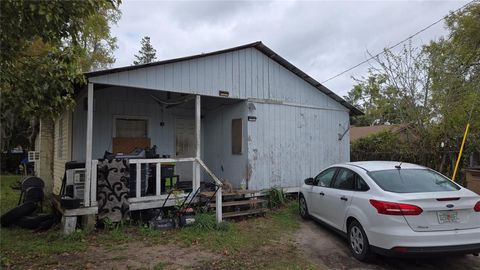 Photo of 883 NE Maple Lane, Lake City, FL 32055 (MLS # GC538428)