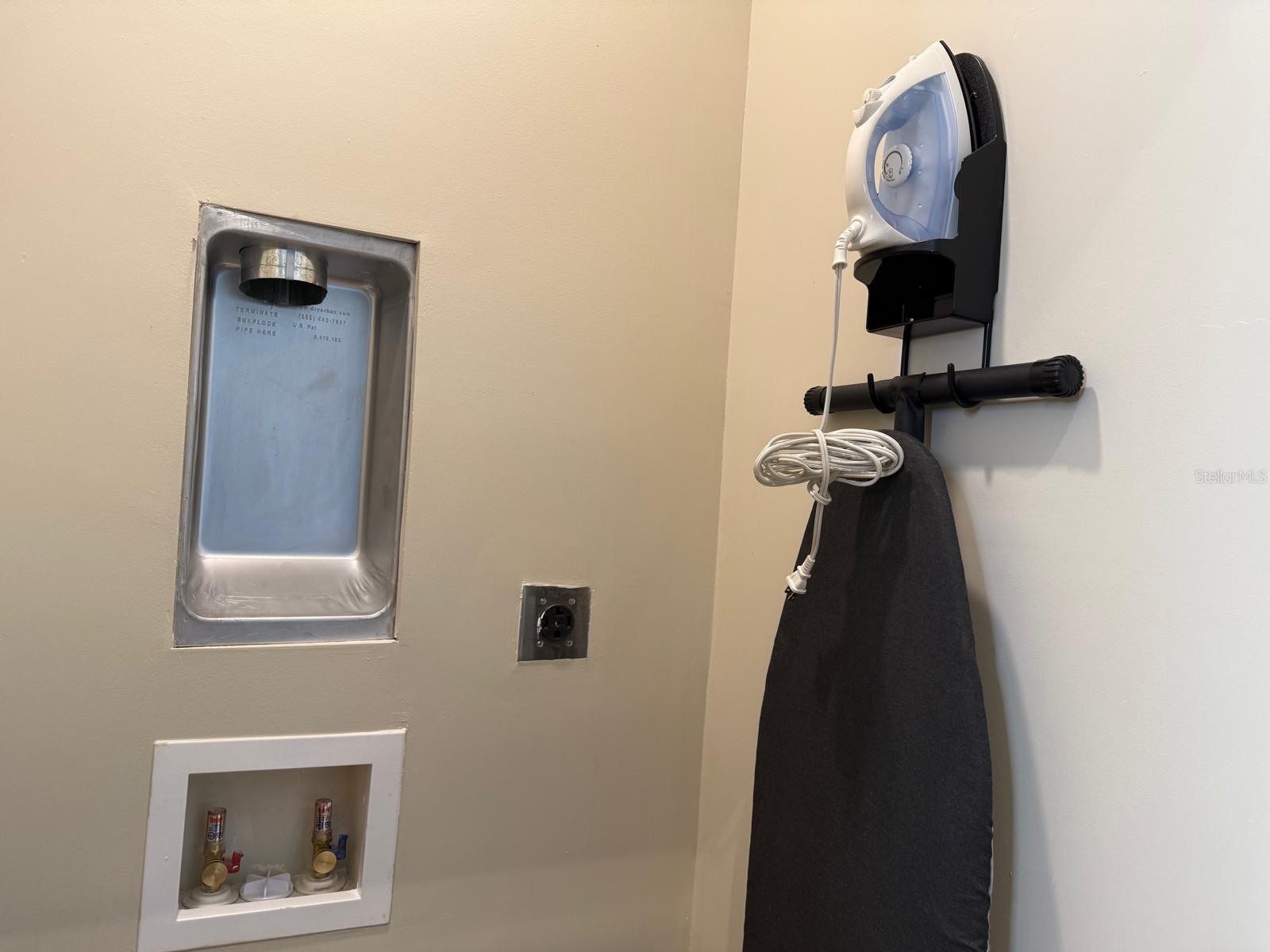 SUNSET WALK HOTEL CONDO PH 1 - Residential