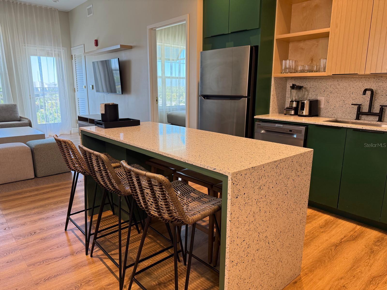 SUNSET WALK HOTEL CONDO PH 1 - Residential