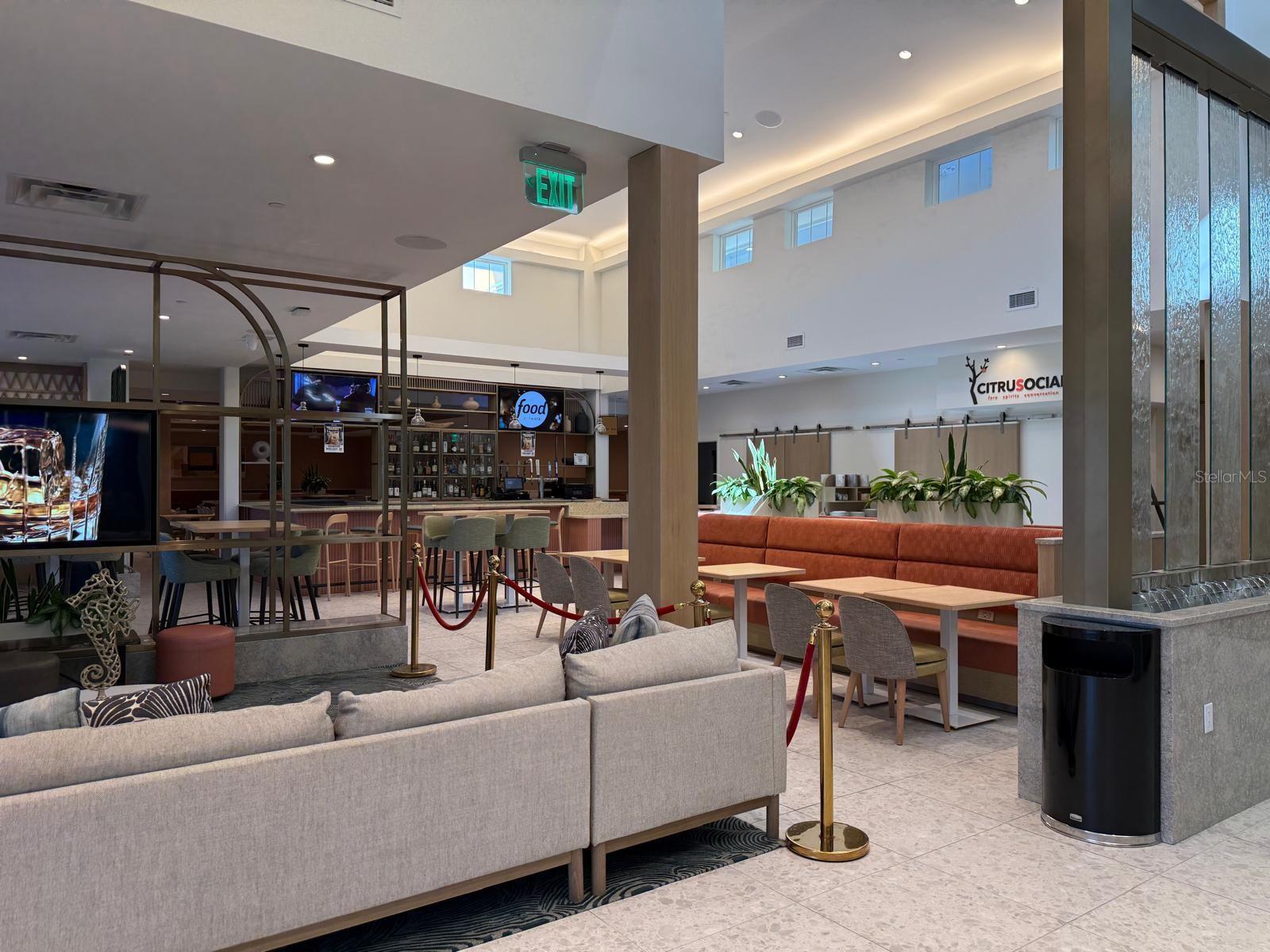 SUNSET WALK HOTEL CONDO PH 1 - Residential