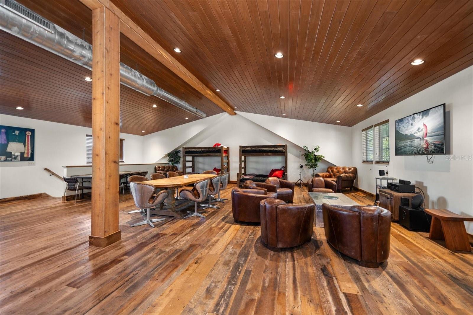 INDIAN ROCKS - Residential