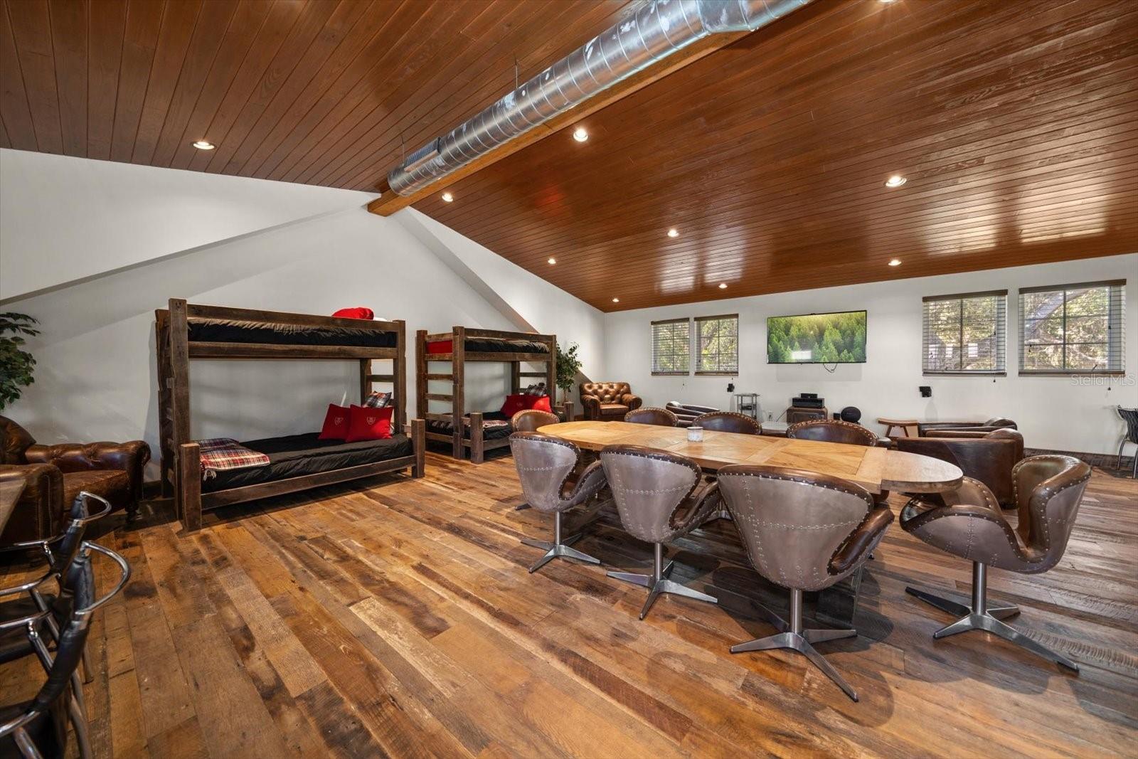 INDIAN ROCKS - Residential