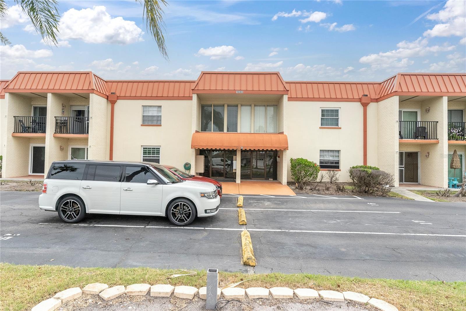 10365 PARADISE BOULEVARD 4