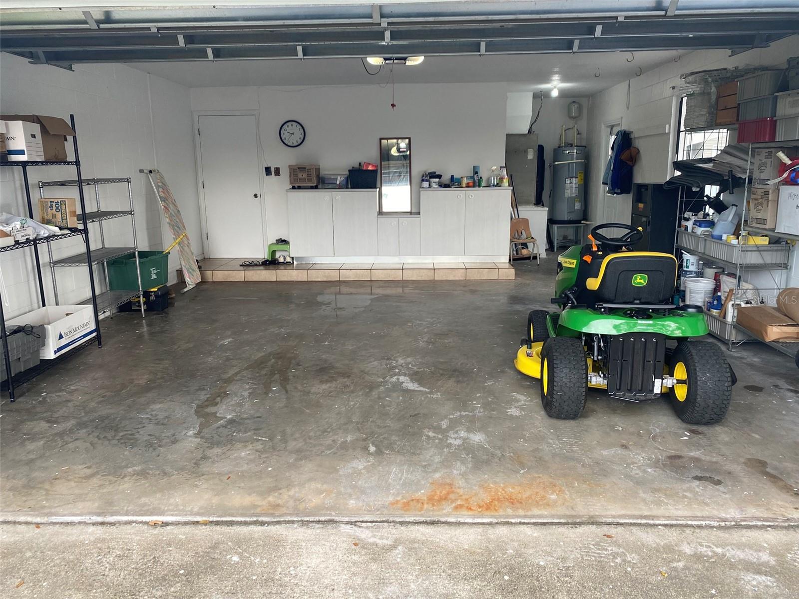 MANDARIN SEC 5 - Residential