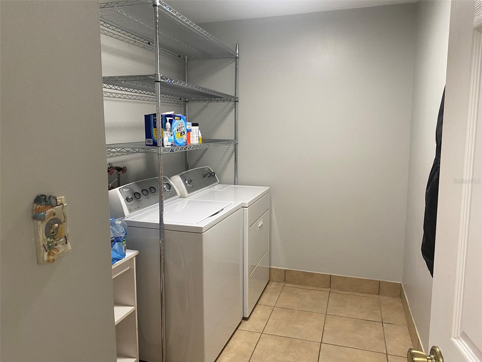 MANDARIN SEC 5 - Residential