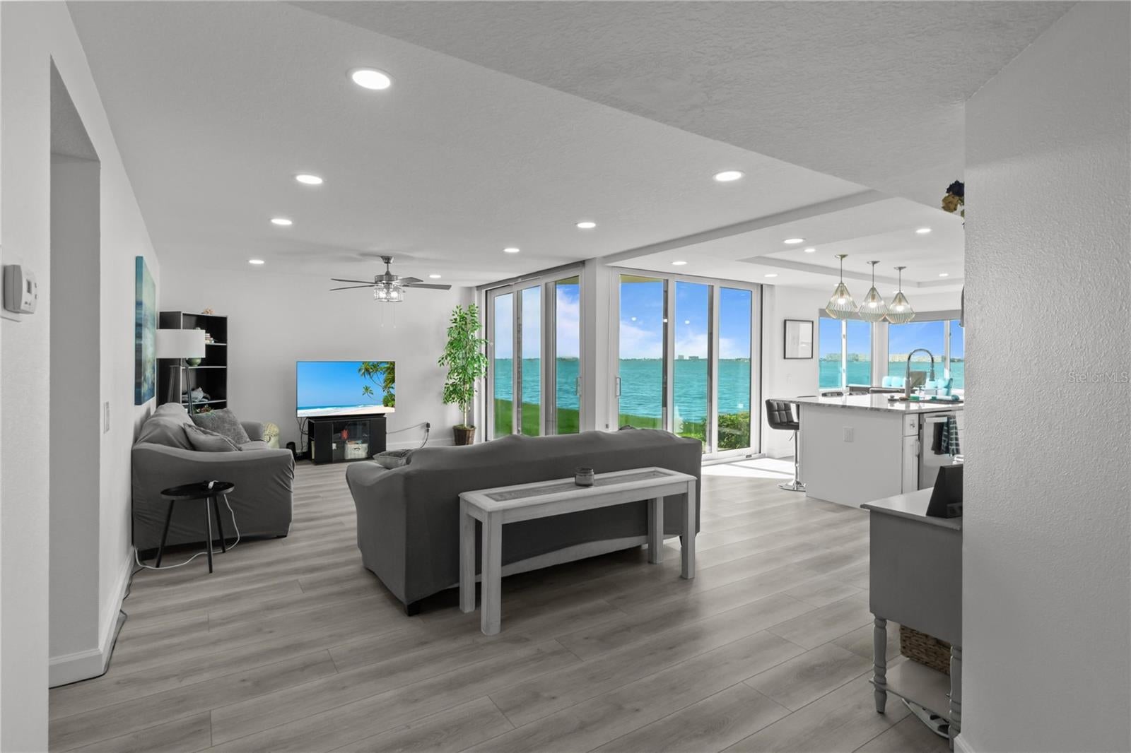 5505 LA PUERTA DEL SOL BOULEVARD S 126