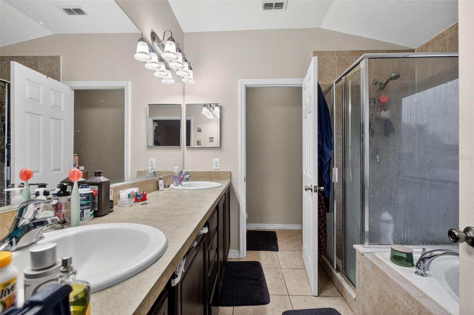 OAKHURST GOLF ESTATES - Residential