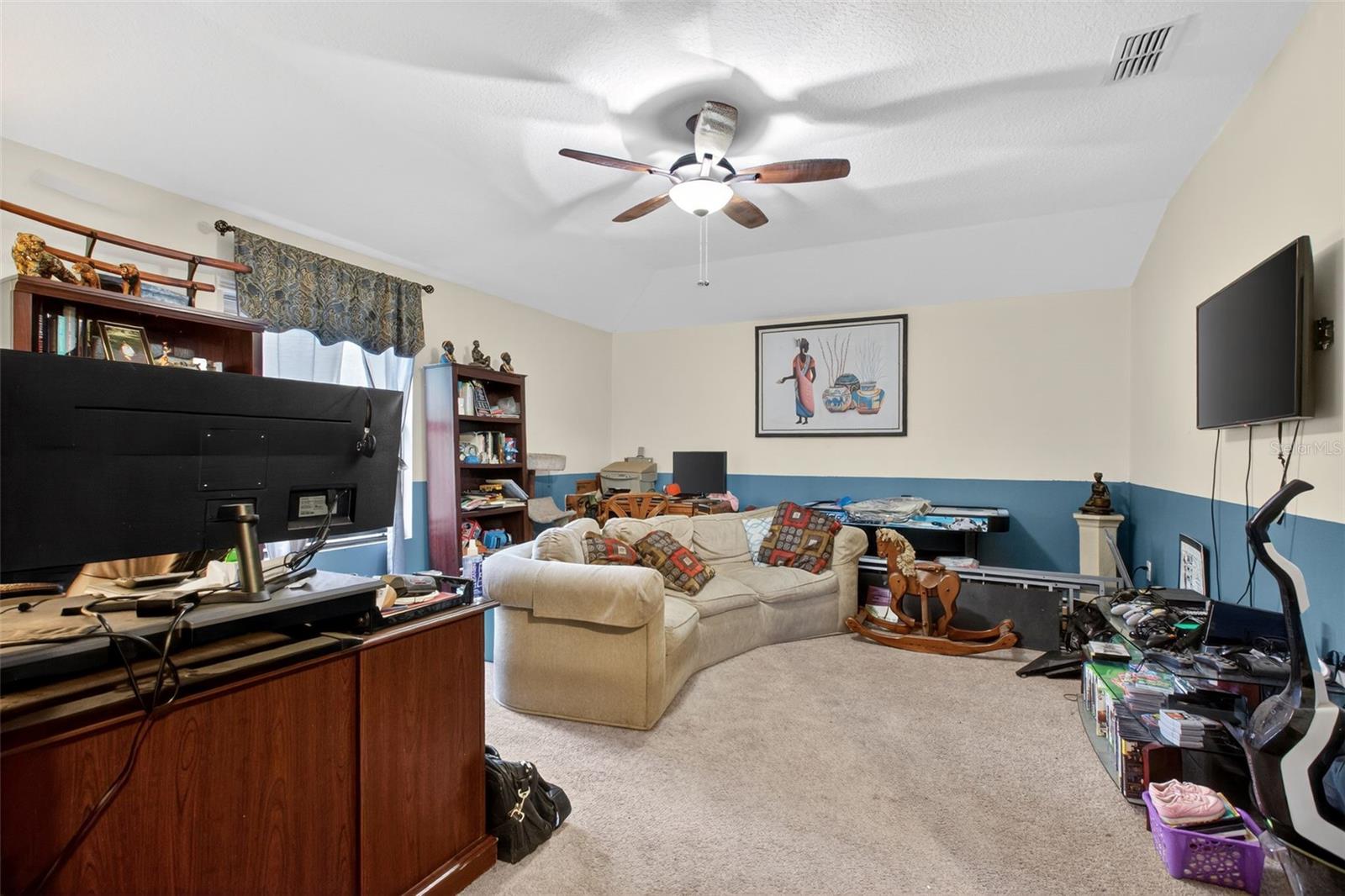 OAKHURST GOLF ESTATES - Residential