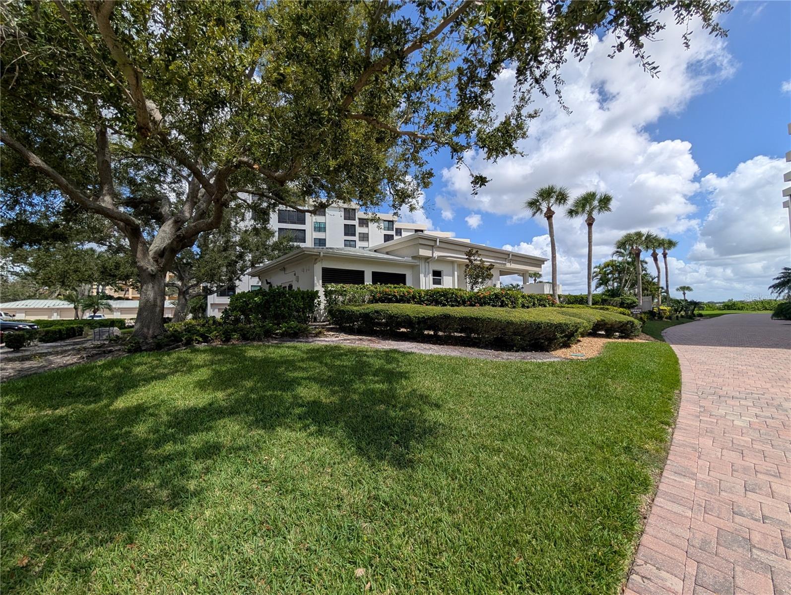 TURTLE BAY - Residential Lease