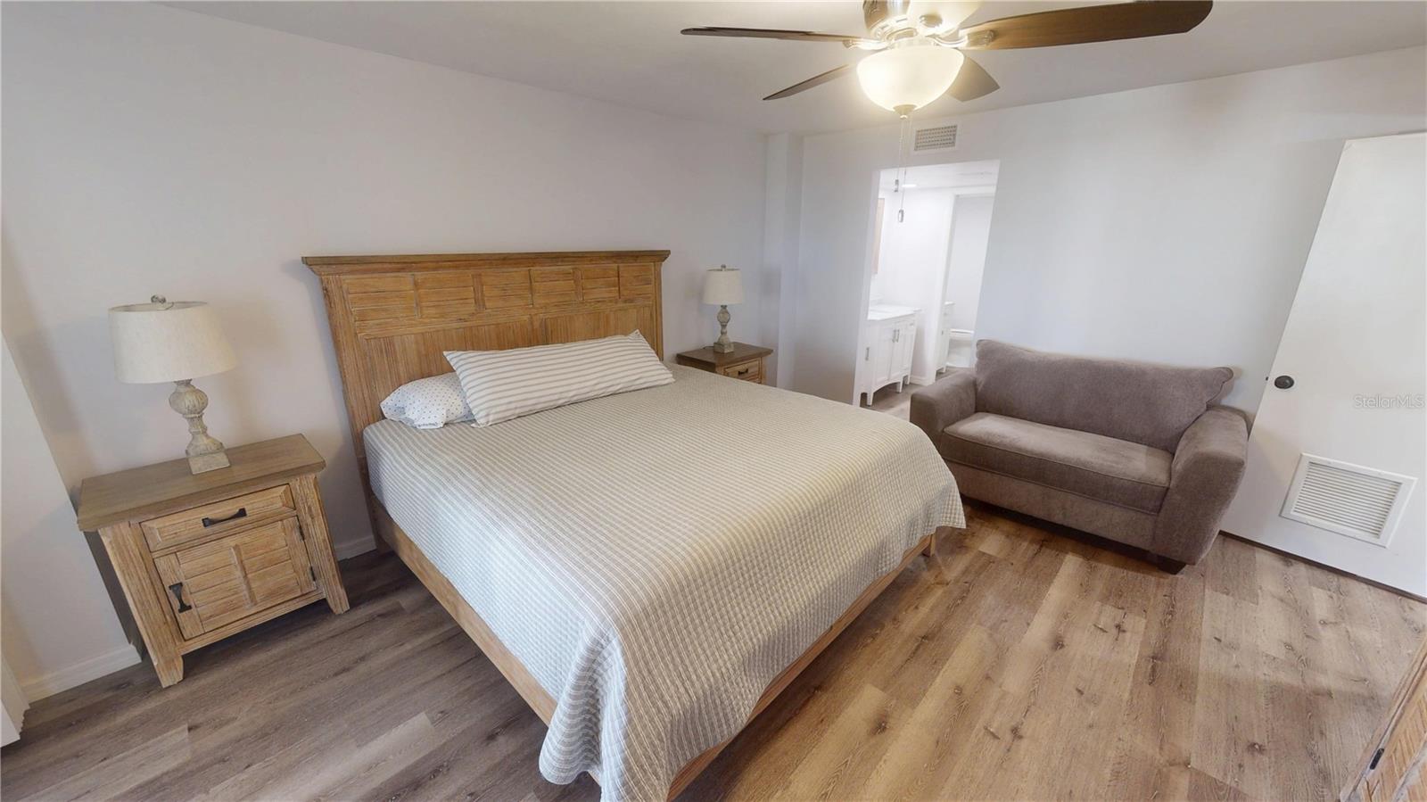 TURTLE BAY - Residential Lease