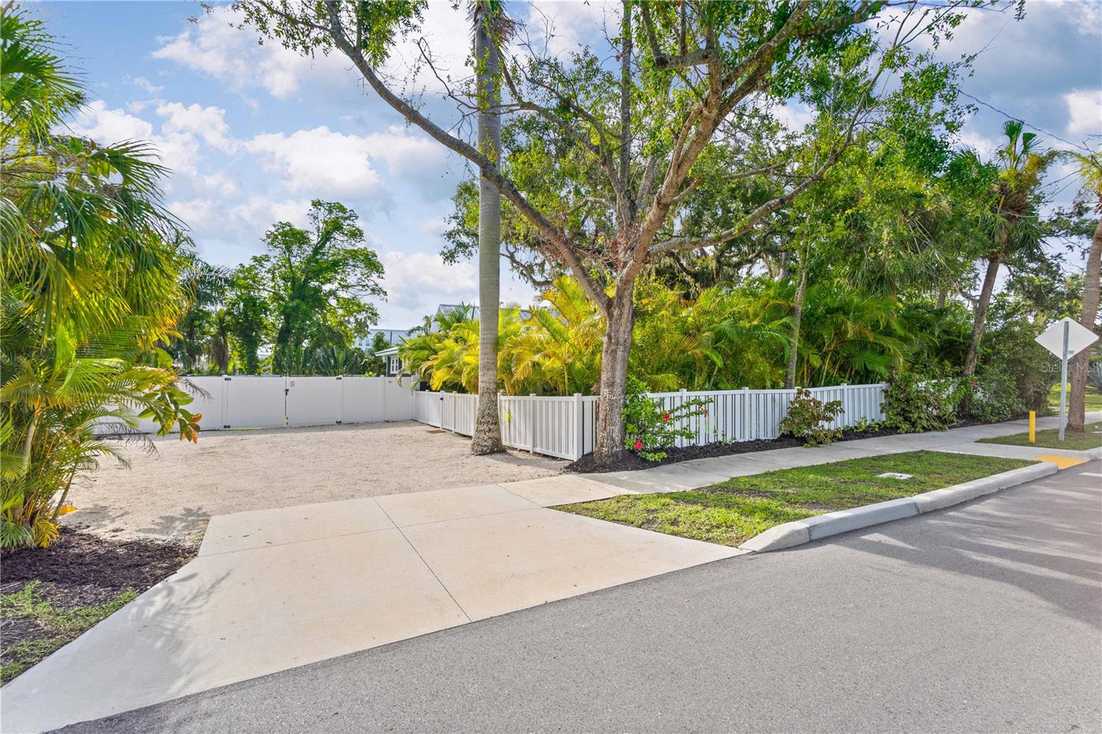 H T GLAZIER - Residential