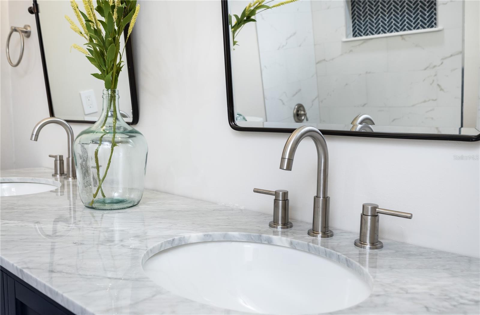 JENNIFER ESTATES - Residential