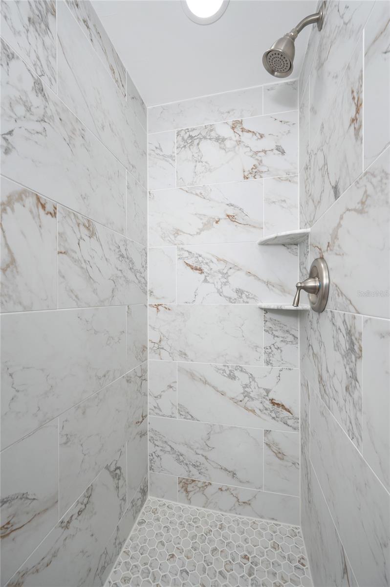 JENNIFER ESTATES - Residential