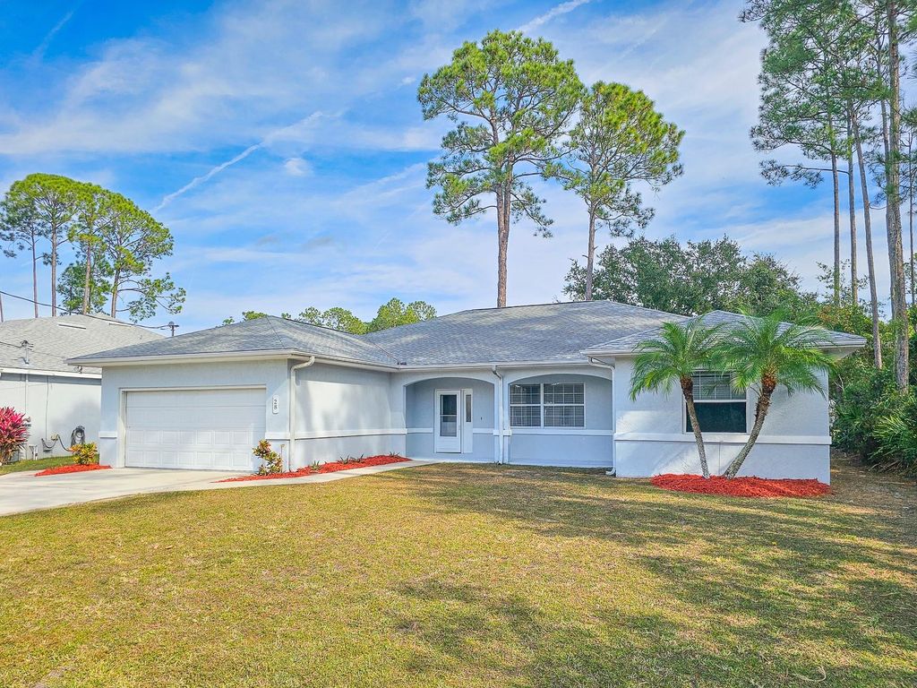Photo of 28 Botany Lane, Palm Coast, FL 32137 (MLS # FC314555)